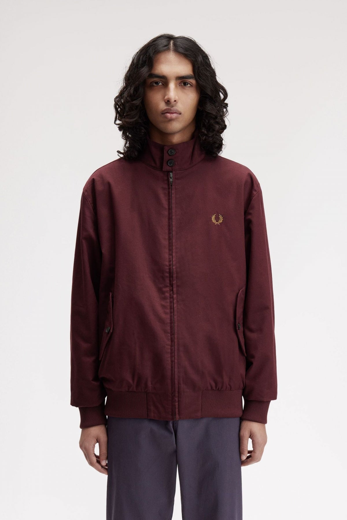 FRED PERRY HARRINGTON JACKET en color BURDEOS  (1)