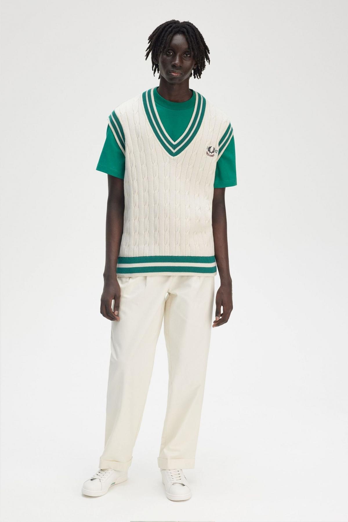 FRED PERRY CABLE KNIT TENNIS TANK en color BEIS  (4)