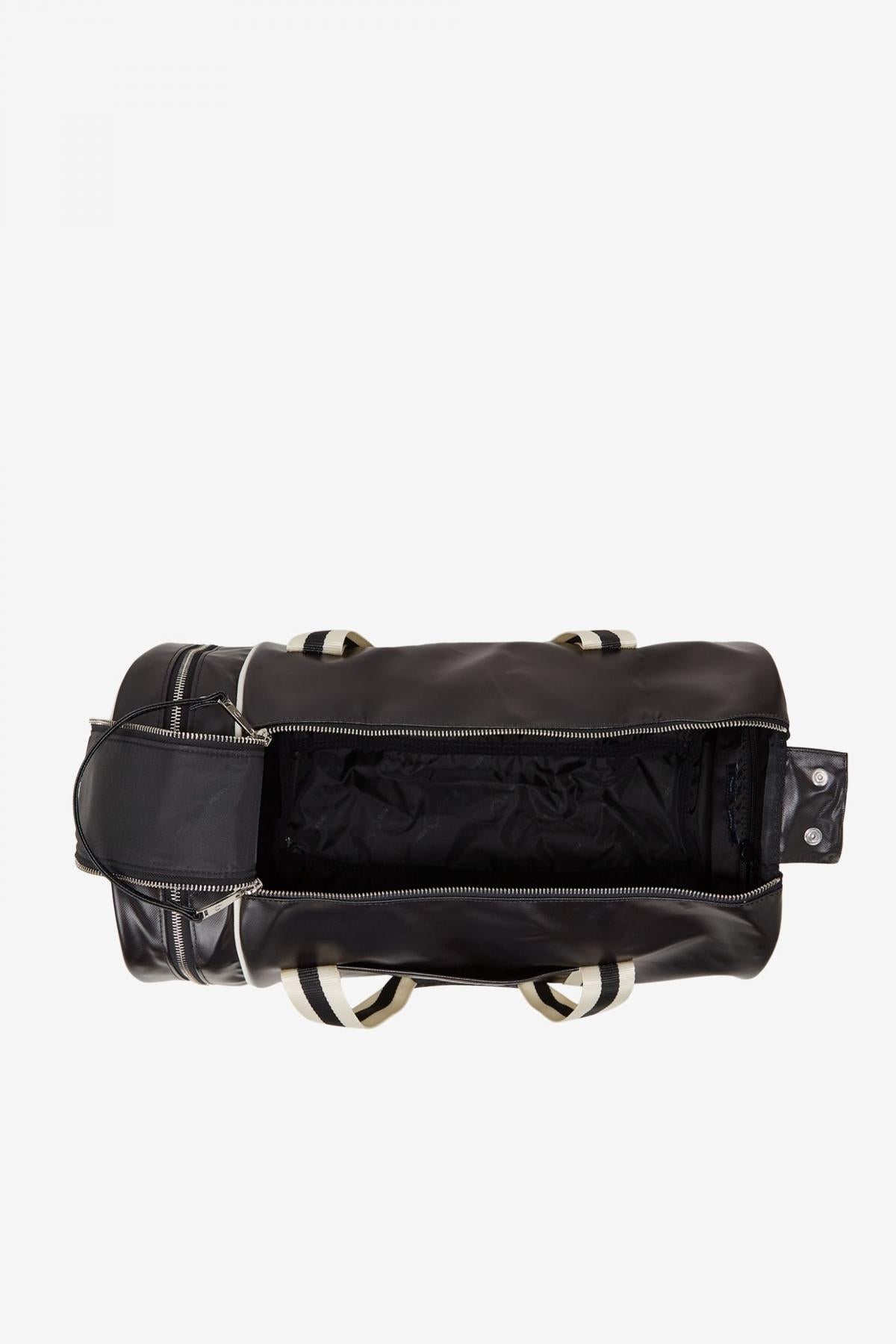 FRED PERRY CLASSIC BARREL BAG en color NEGRO  (3)