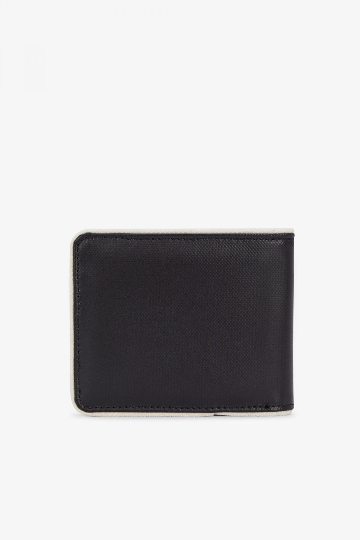 FRED PERRY  BILLFOLD W en color NEGRO  (2)