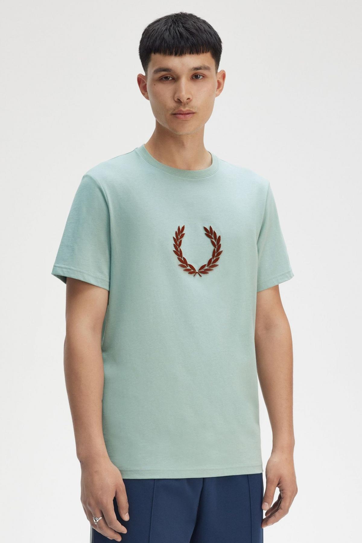 FRED PERRY TEXTURED LAUREL WREATH T-SH en color AZUL  (1)
