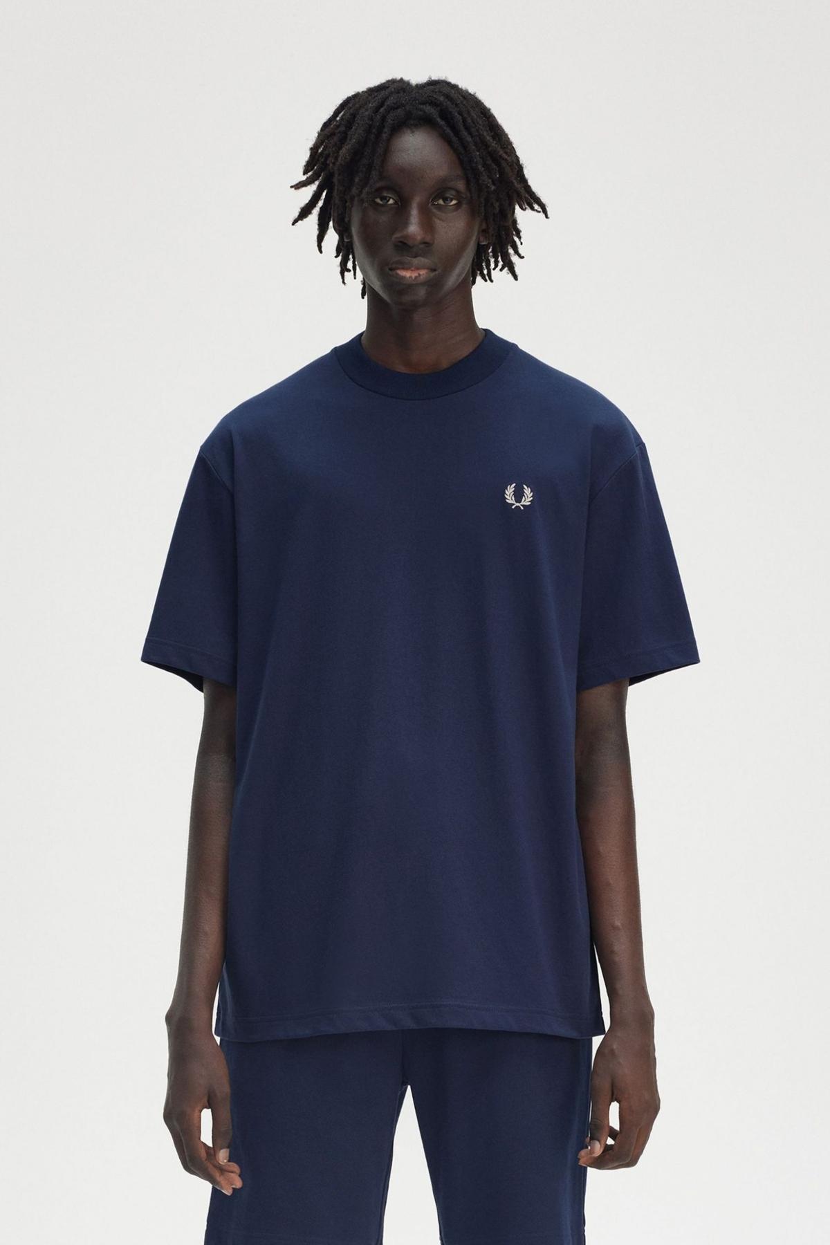 FRED PERRY EMBROIDERED CHAMPION T-SHIR en color AZUL  (1)