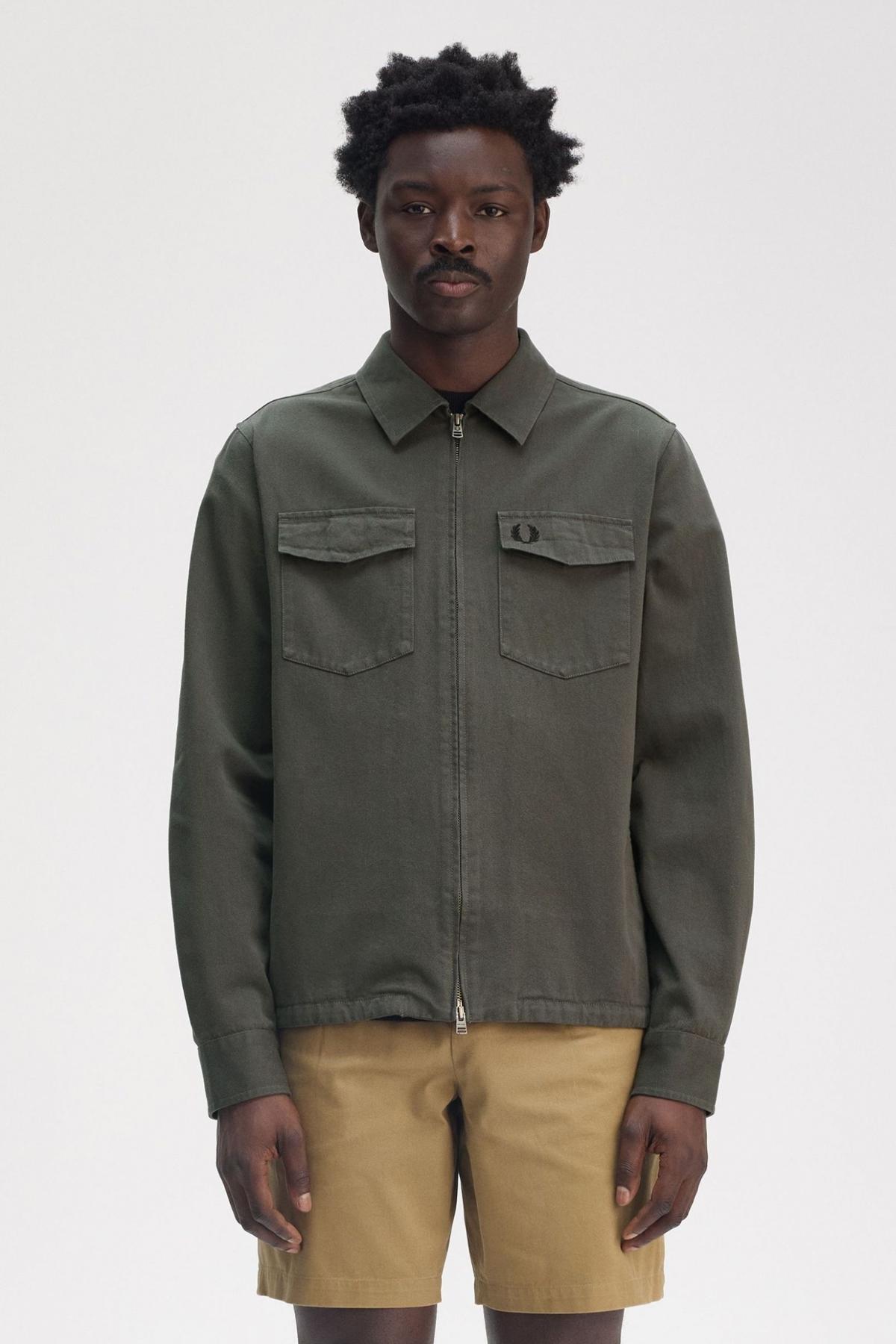 FRED PERRY  TWILL ZIP-THROUGH OVERSHIRT en color VERDE  (1)