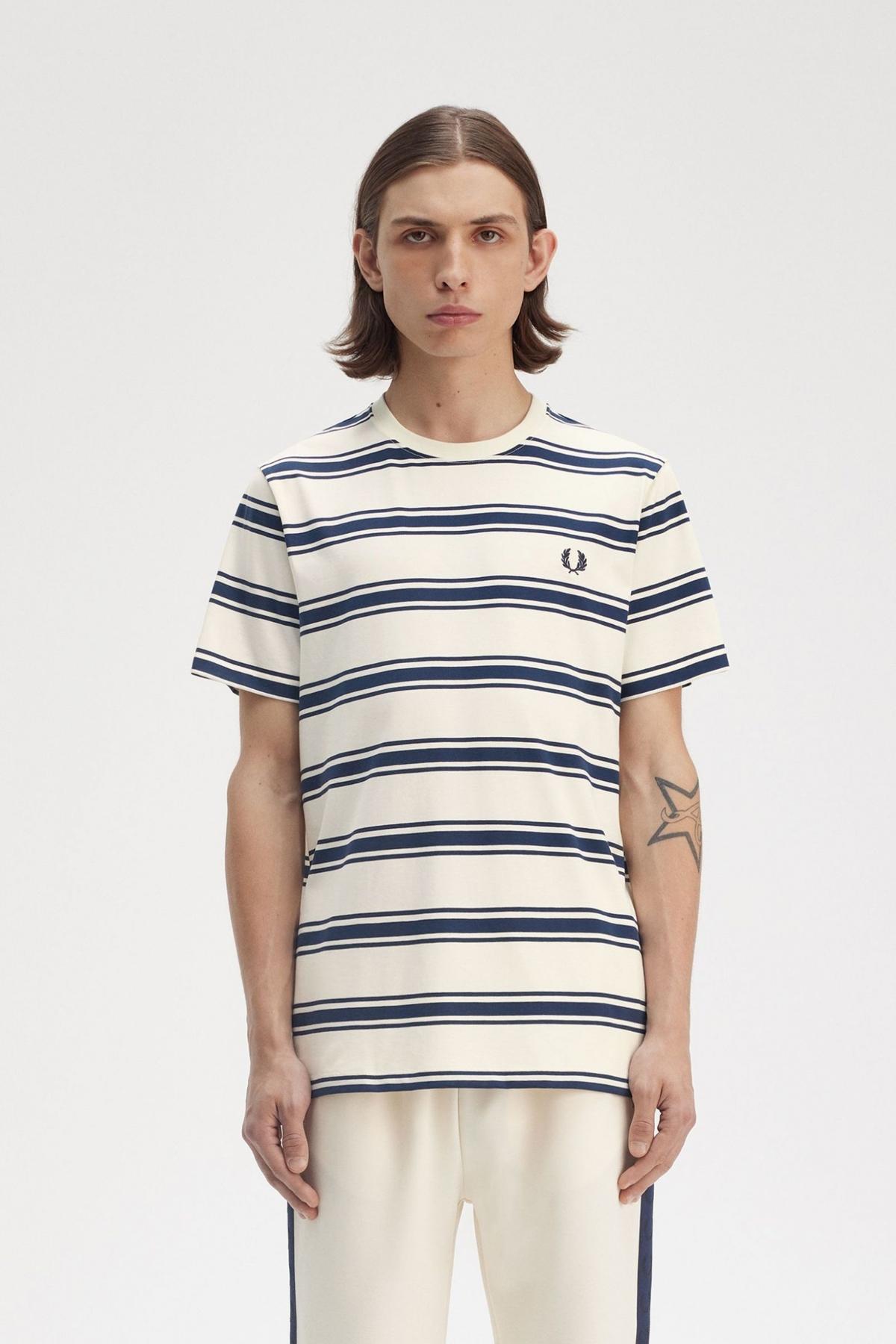 FRED PERRY FINE STRIPE T-SHIRT en color BLANCO  (1)