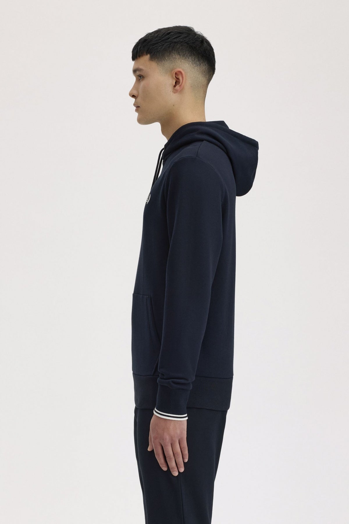 FRED PERRY TIPPED HOODED SWEATSHIRT en color AZUL  (3)