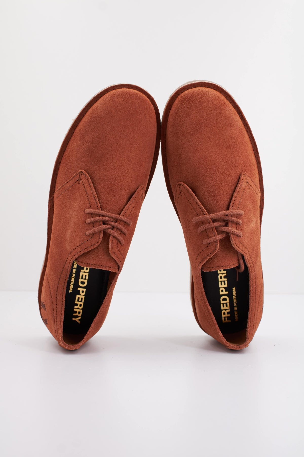 FRED PERRY LINDEN SUEDE en color MARRON  (3)