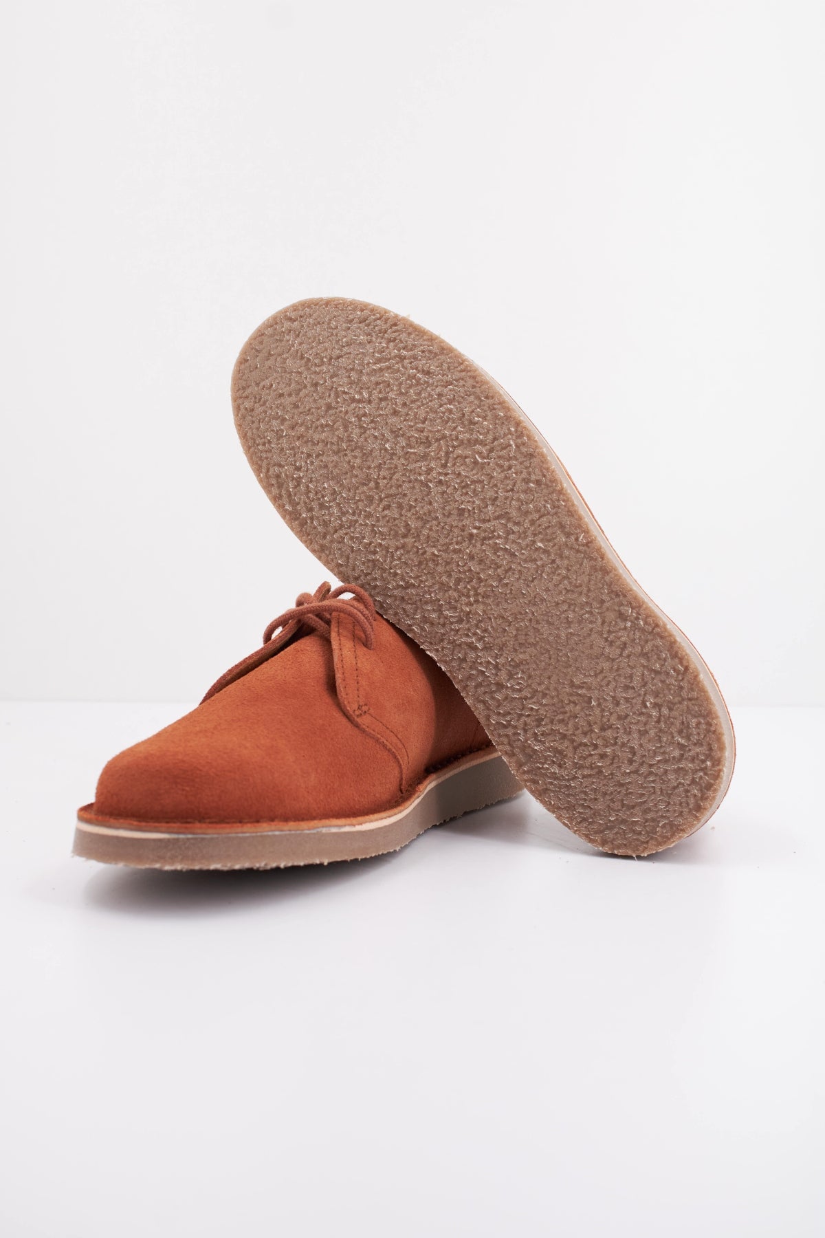 FRED PERRY LINDEN SUEDE en color MARRON  (5)