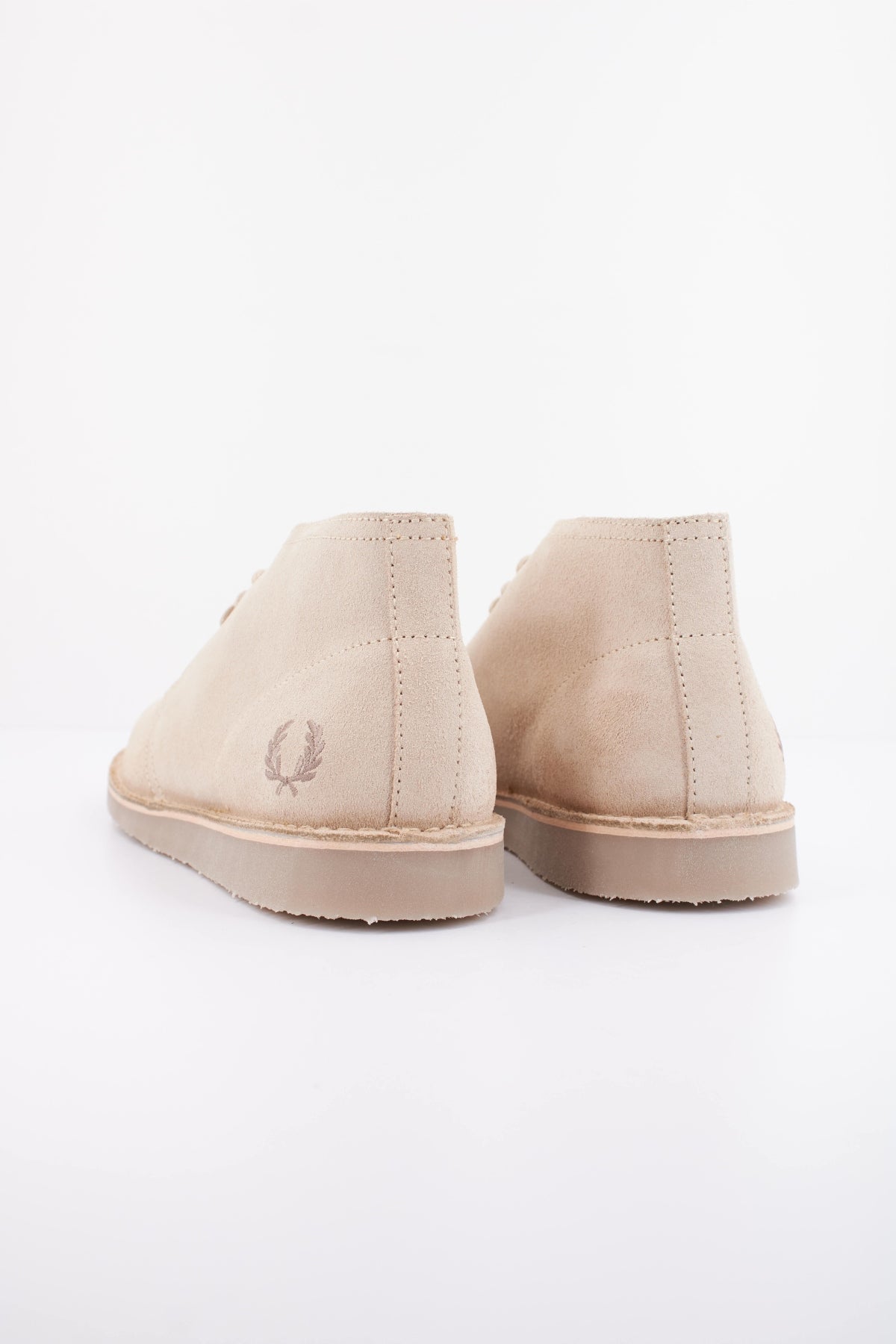 FRED PERRY HAWLEY SUEDE en color MARRON CLARO  (4)