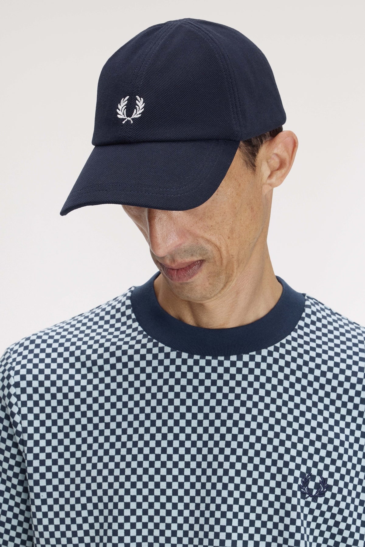FRED PERRY PIQUE CLASSIC CAP en color AZUL  (1)