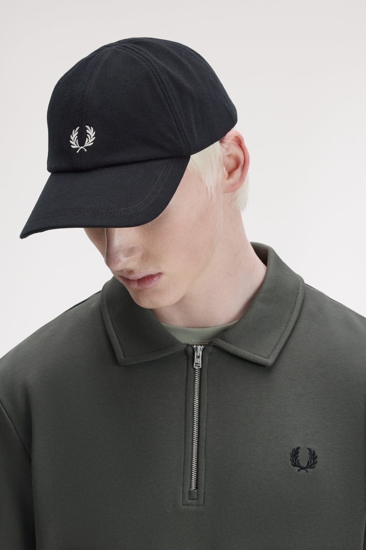 FRED PERRY HWFP PIQUE CLASSIC CAP en color   (1)