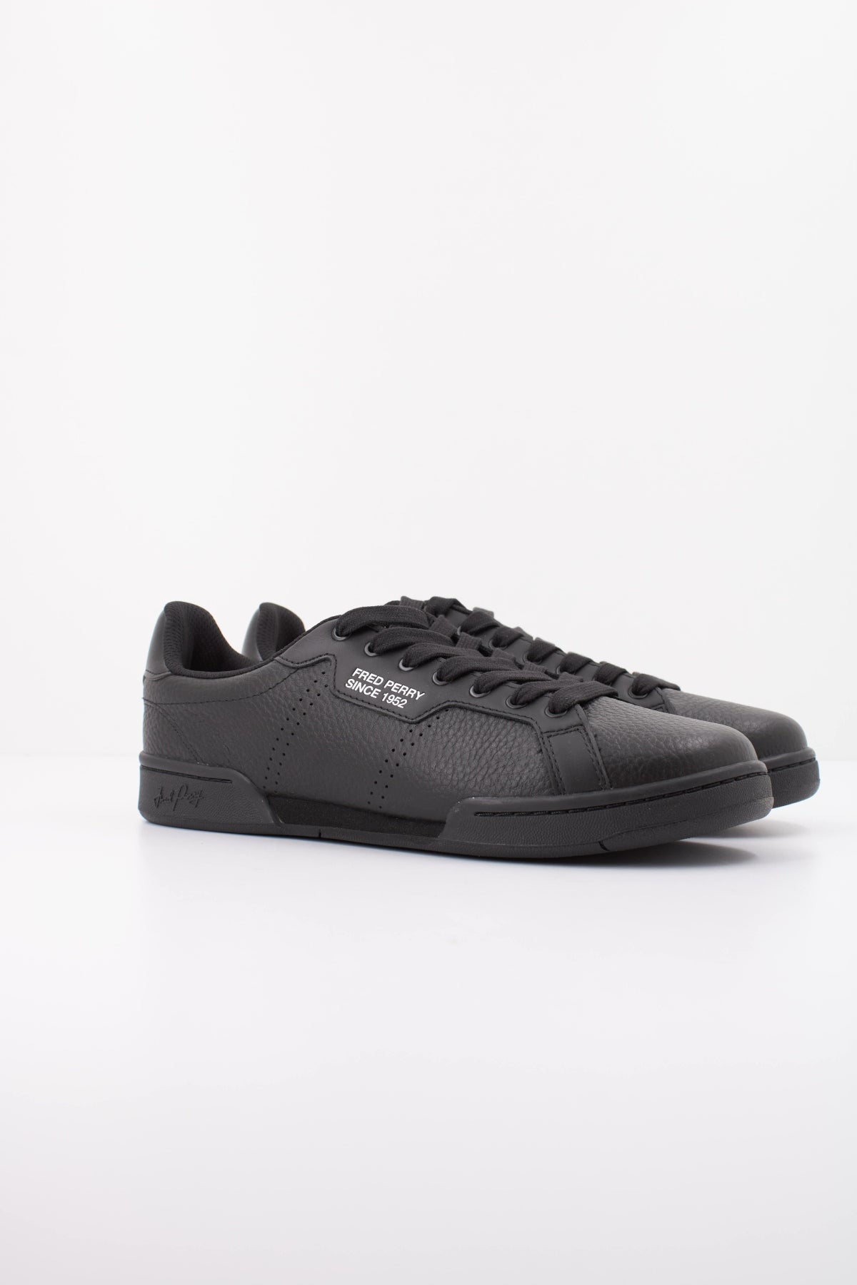 FRED PERRY BFP  en color BLANCO  (2)