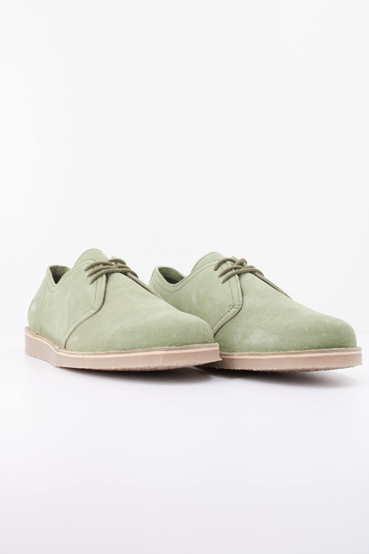 FRED PERRY  ZAPATO LINDEN SUEDE  en color VERDE  (2)
