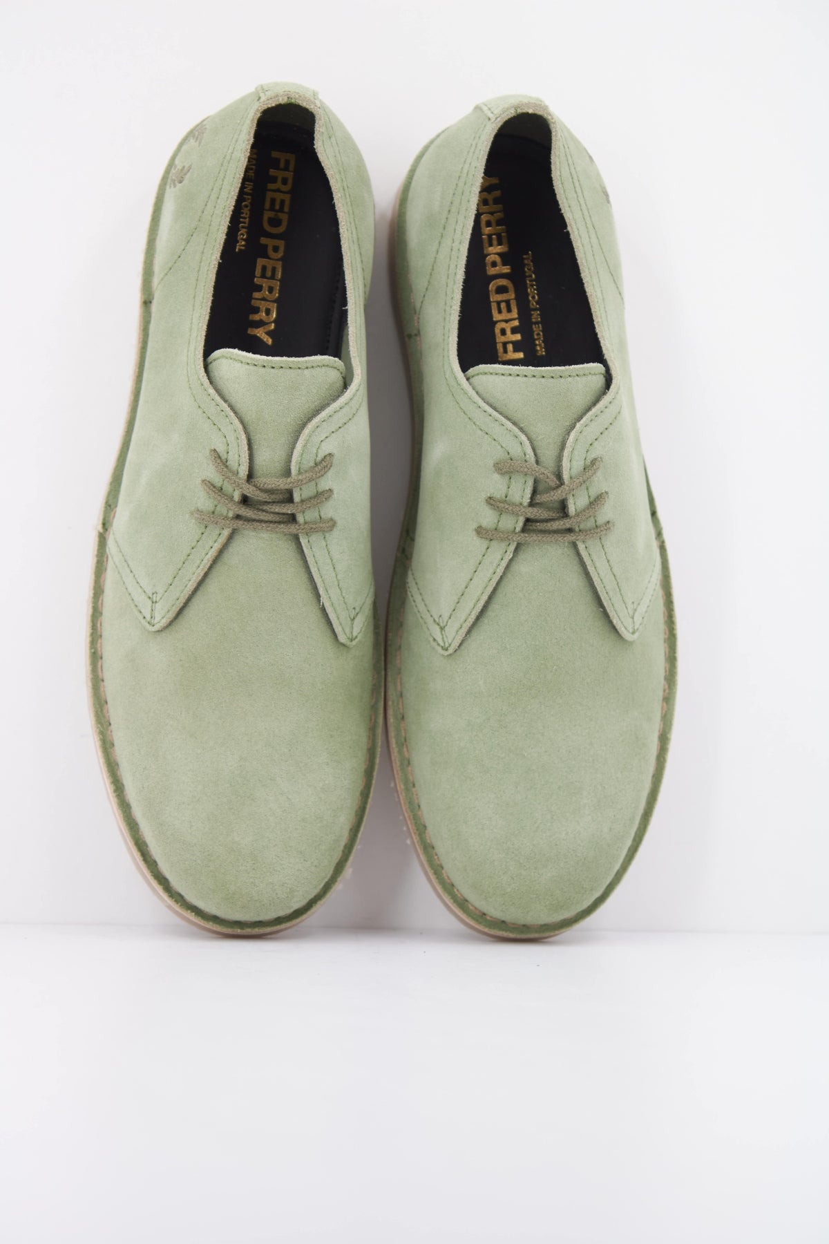 FRED PERRY  ZAPATO LINDEN SUEDE  en color VERDE  (3)