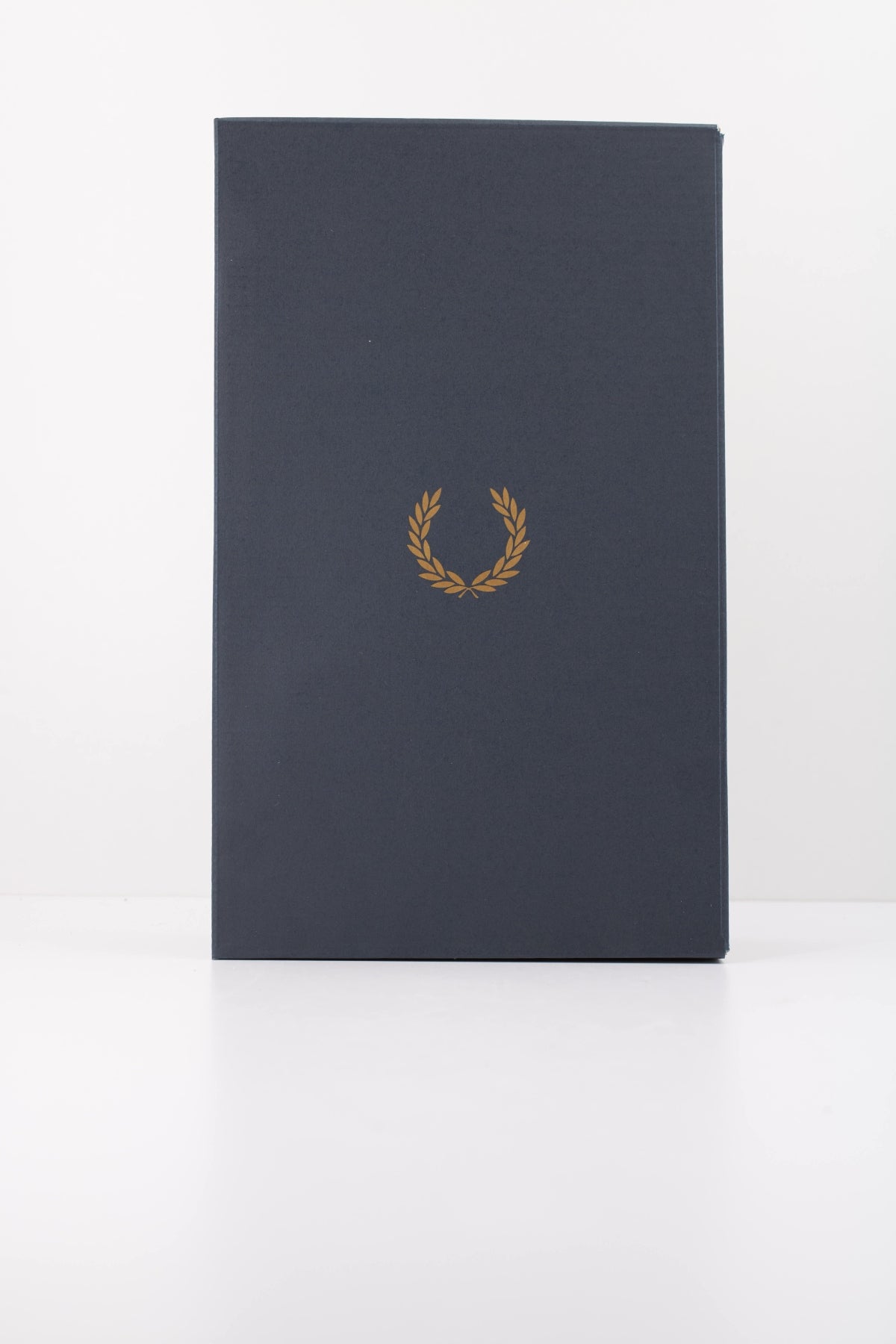 FRED PERRY BFP  en color BLANCO  (6)