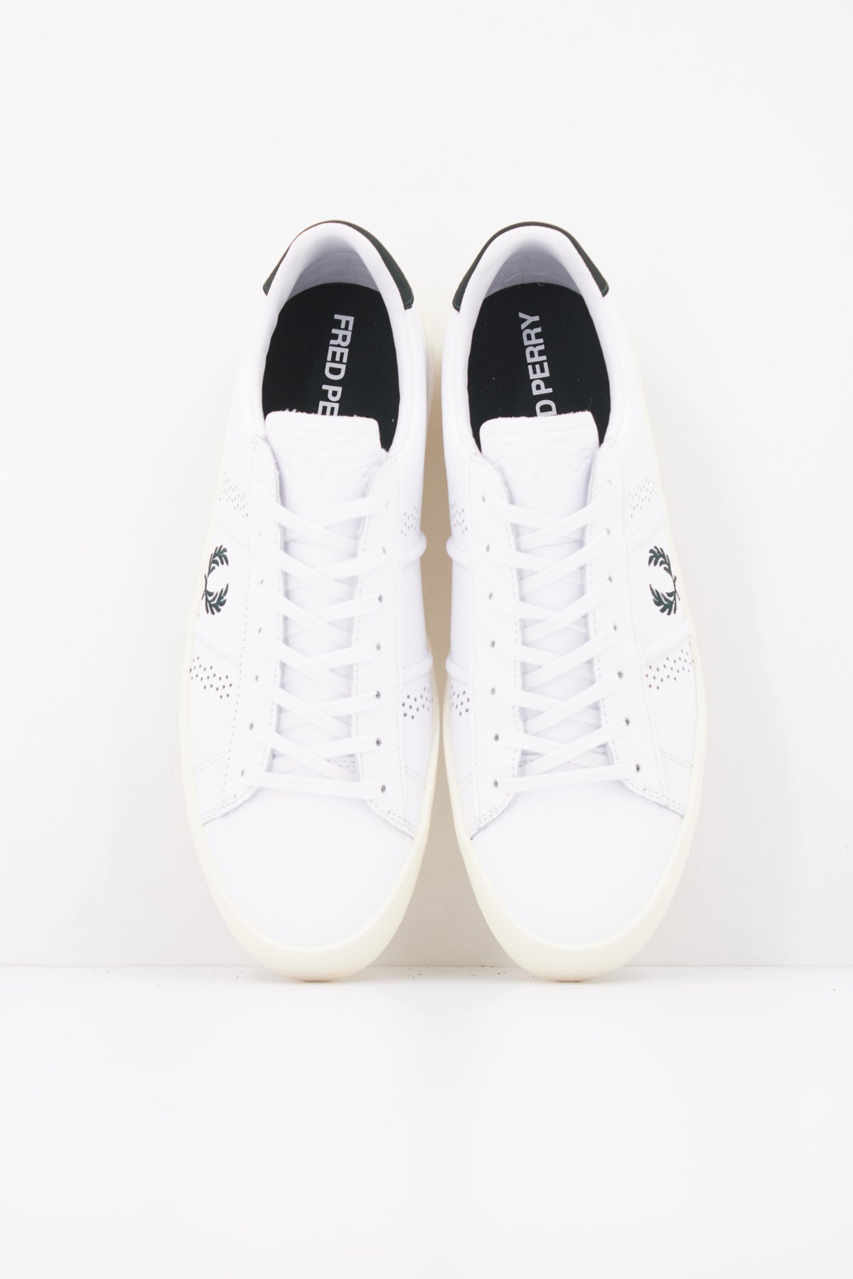 FRED PERRY B en color BLANCO  (3)