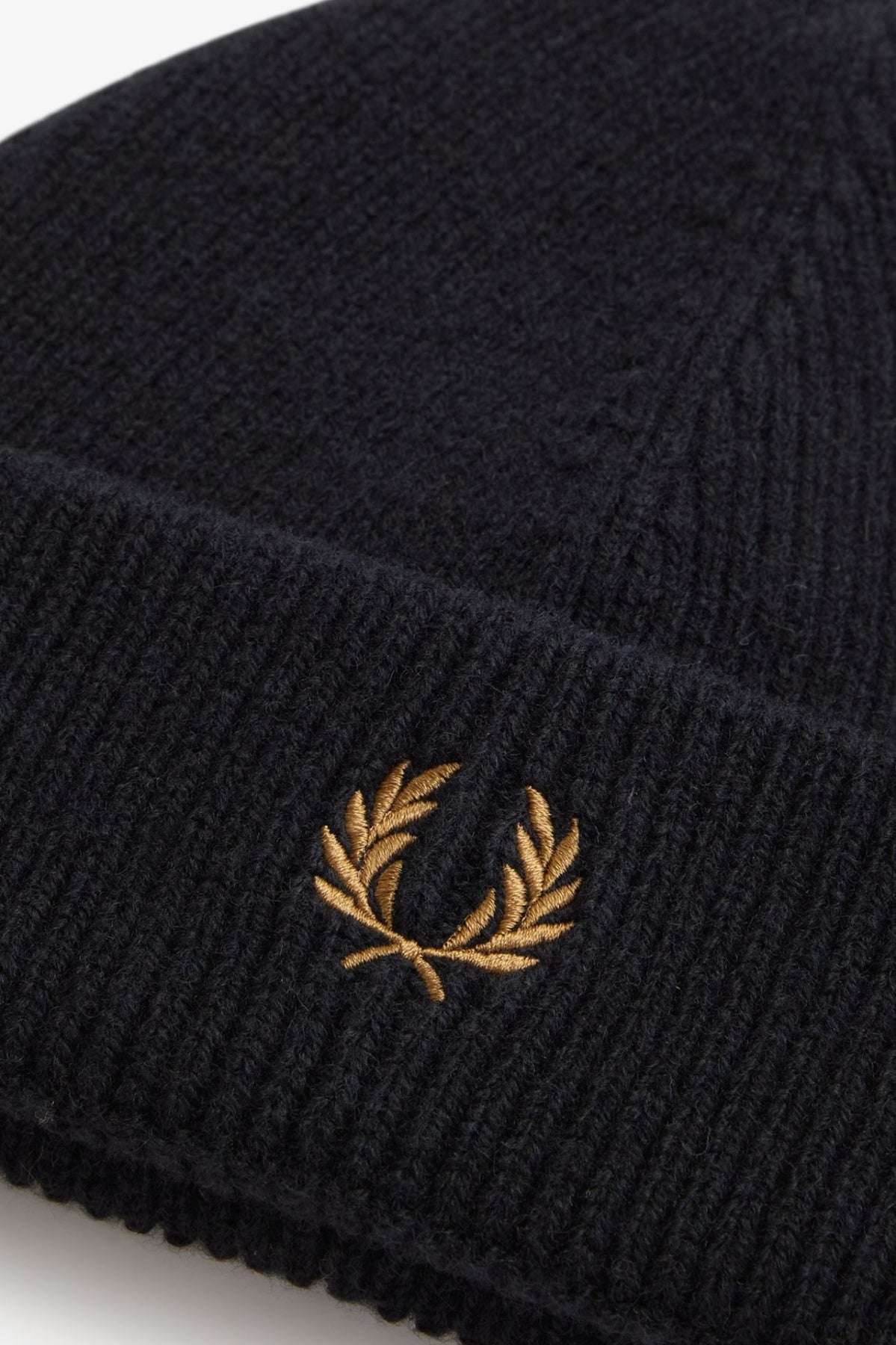 FRED PERRY CLASSIC WOOL BEANIE en color NEGRO  (3)