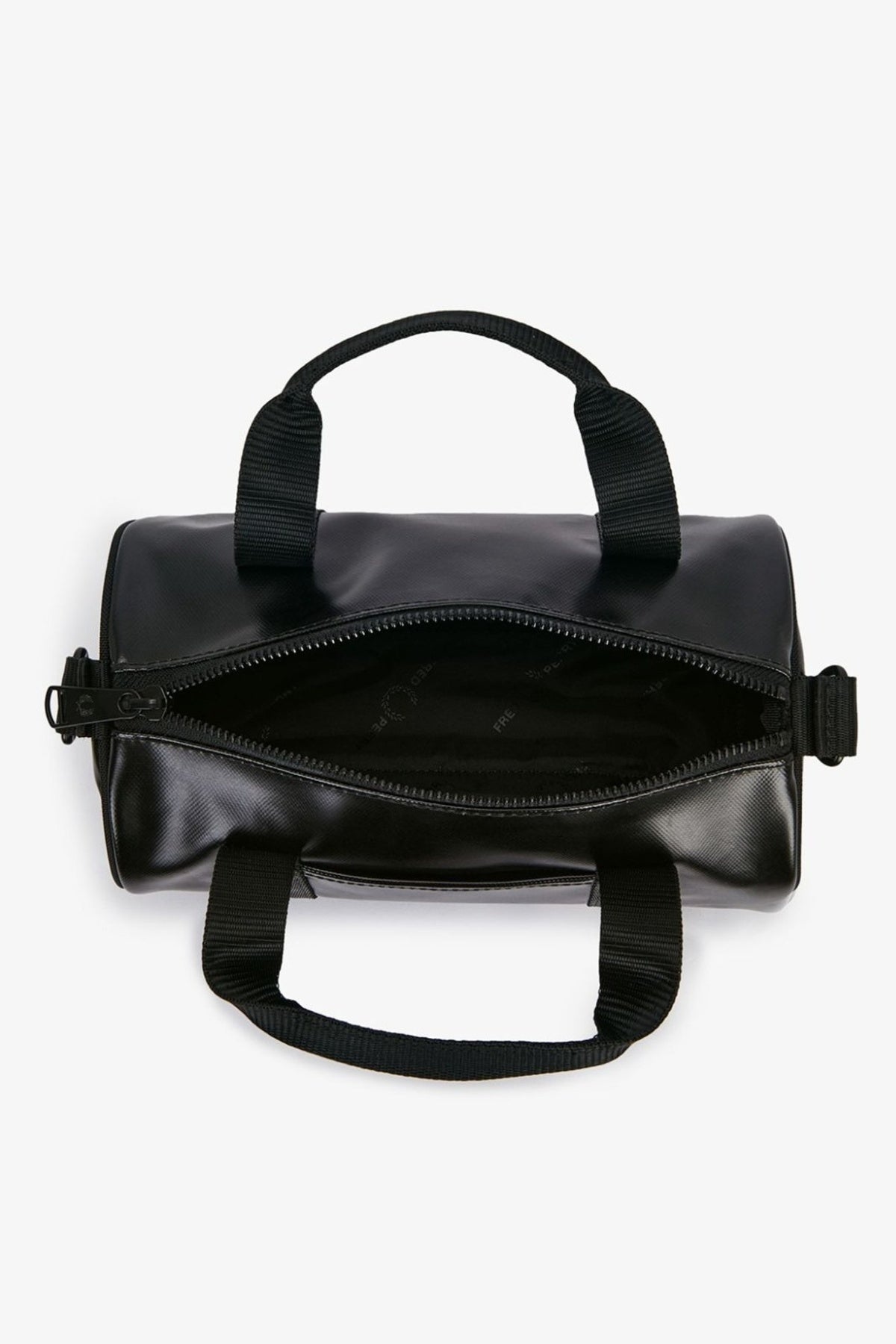 FRED PERRY TONAL CLASSIC MINI BARREL BAG en color NEGRO  (2)