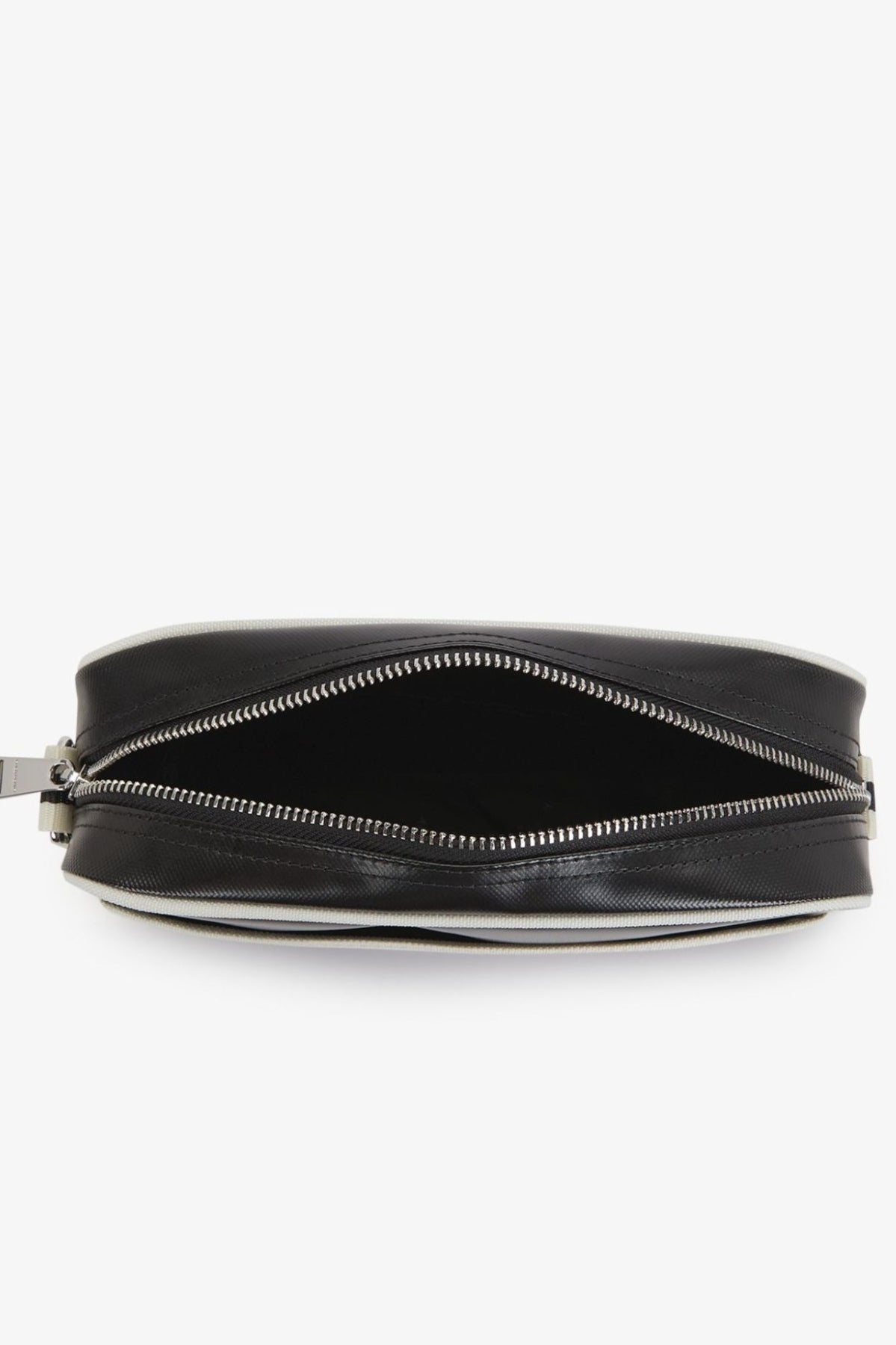 FRED PERRY CLASSIC MINI SHOUDLER BAG en color NEGRO  (5)