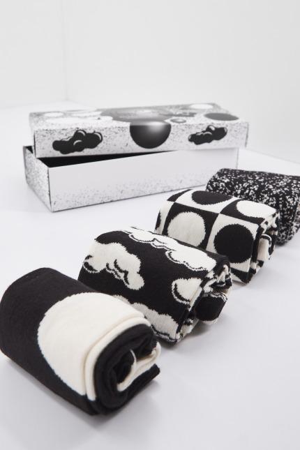HAPPY SOCKS PACK BLACK WHITE SOCKS en color NEGRO  (4)