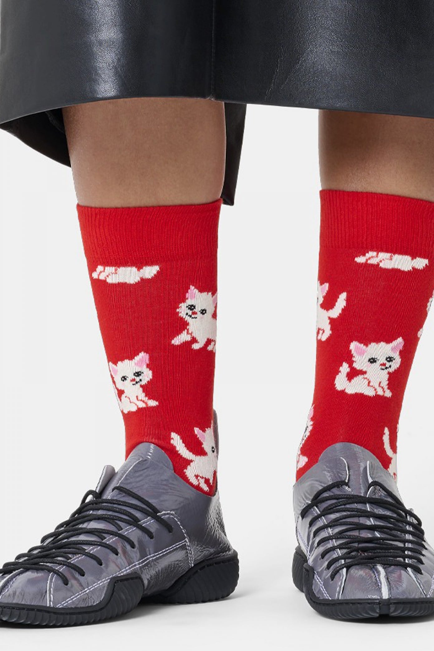 HAPPY SOCKS  KITTEN  en color ROJO  (1)
