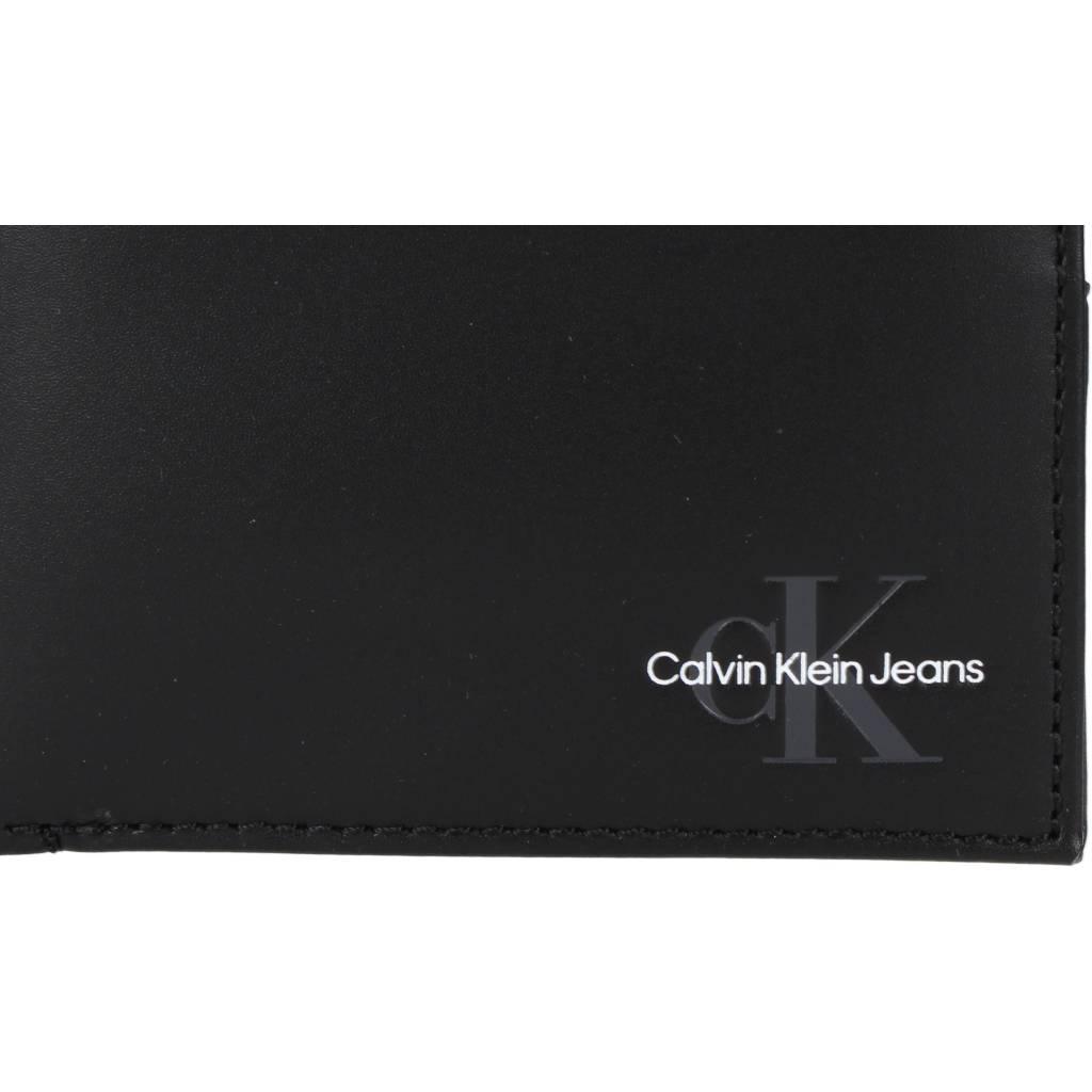 CALVIN KLEIN  MONOGRAM SOFT BIFOLD W/C en color NEGRO  (4)