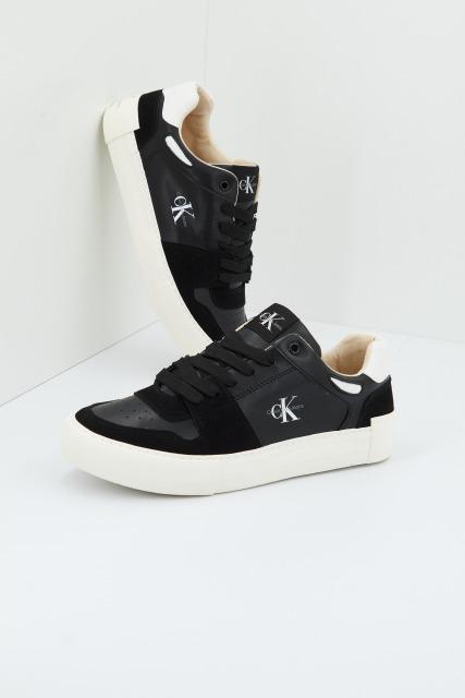 CALVIN KLEIN  LOW CUT LACE-UP en color NEGRO  (1)