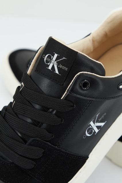 CALVIN KLEIN  LOW CUT LACE-UP en color NEGRO  (4)