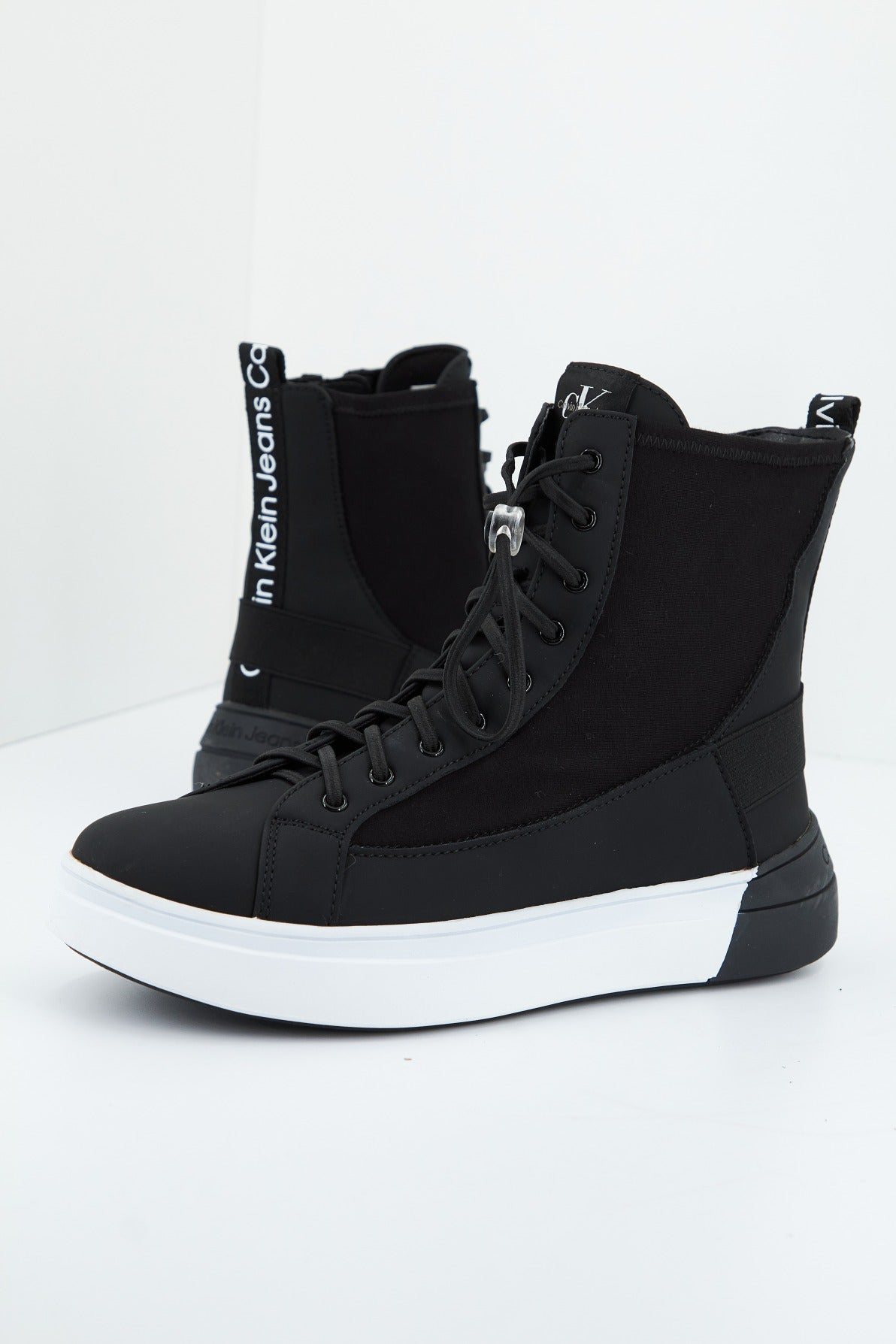 CALVIN KLEIN VX en color NEGRO  (1)