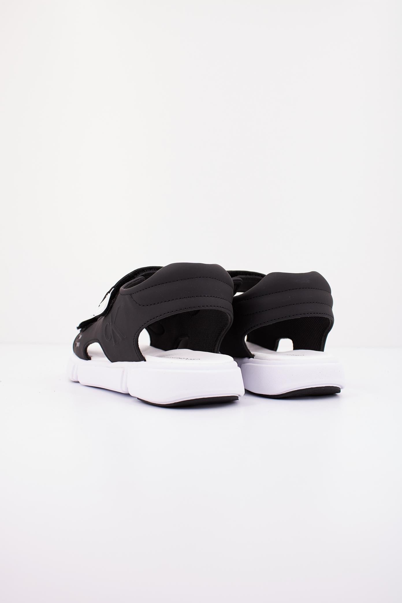 CALVIN KLEIN VB en color NEGRO  (3)
