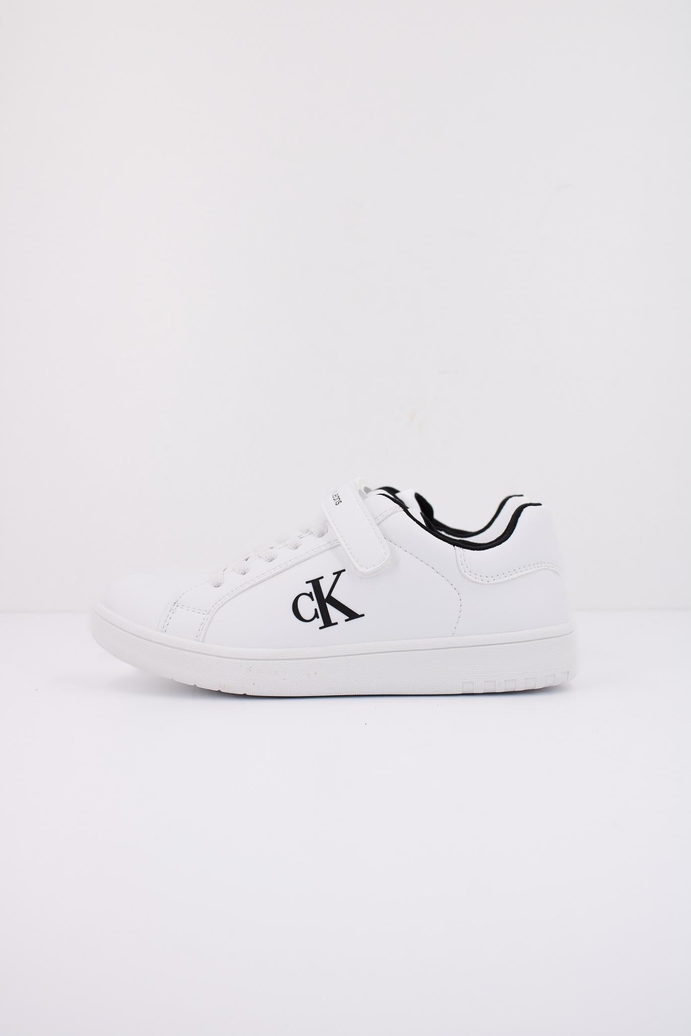 CALVIN KLEIN SNEAKER BASSA LACCI VELCR en color BLANCO  (1)