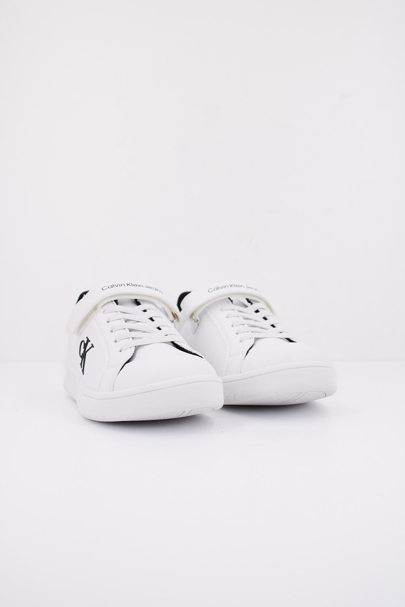 CALVIN KLEIN SNEAKER BASSA LACCI VELCR en color BLANCO  (2)