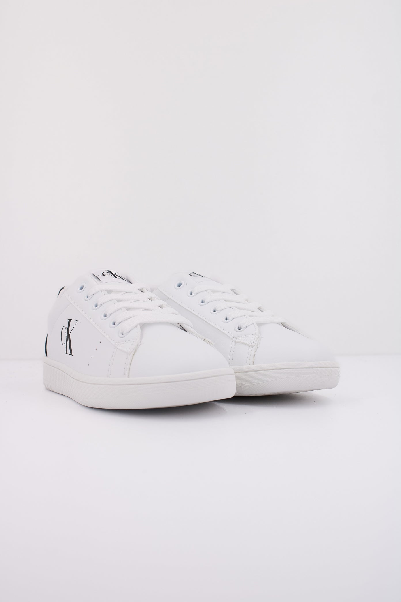 CALVIN KLEIN VX en color BLANCO  (2)