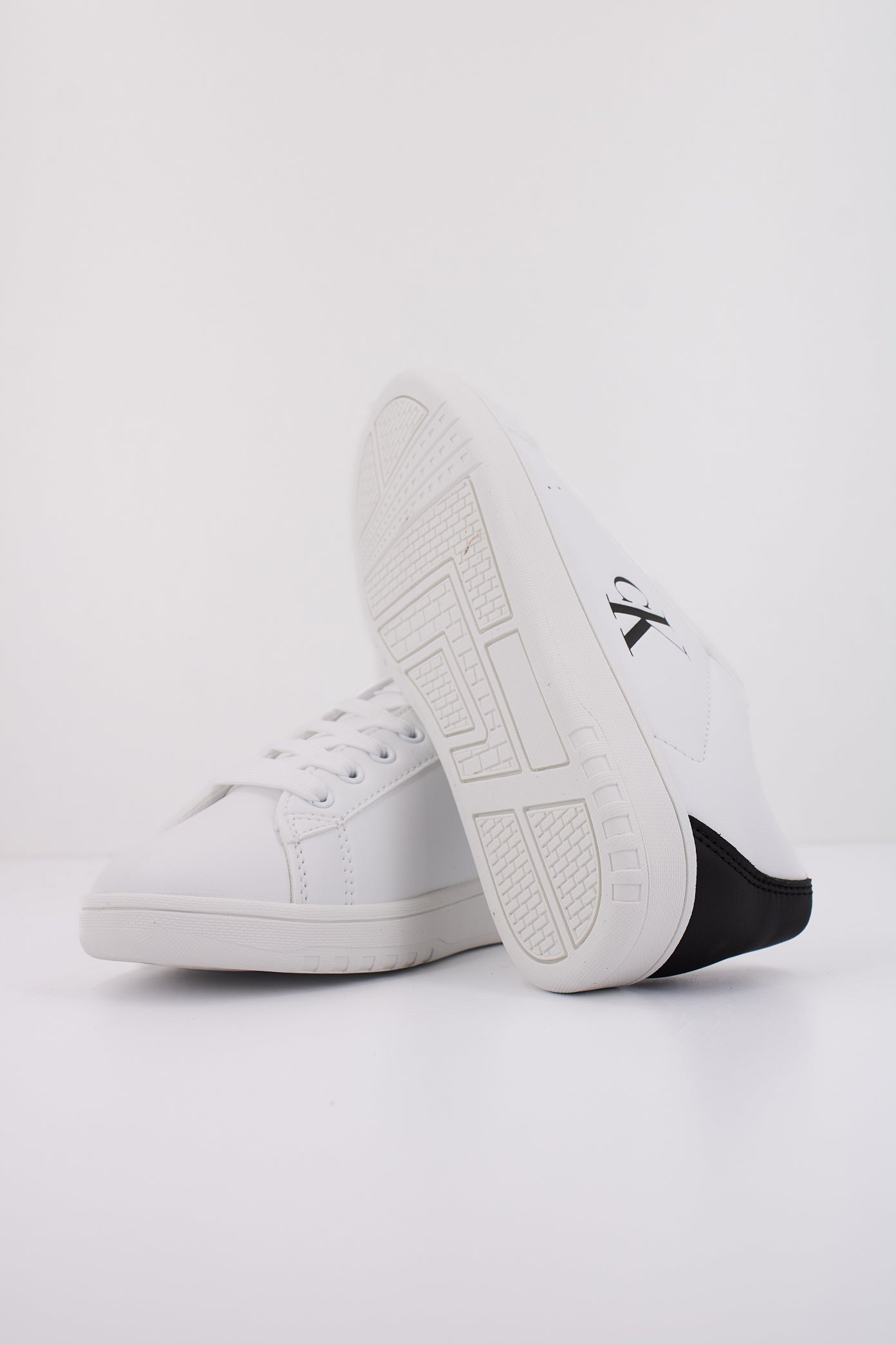 CALVIN KLEIN VX en color BLANCO  (5)