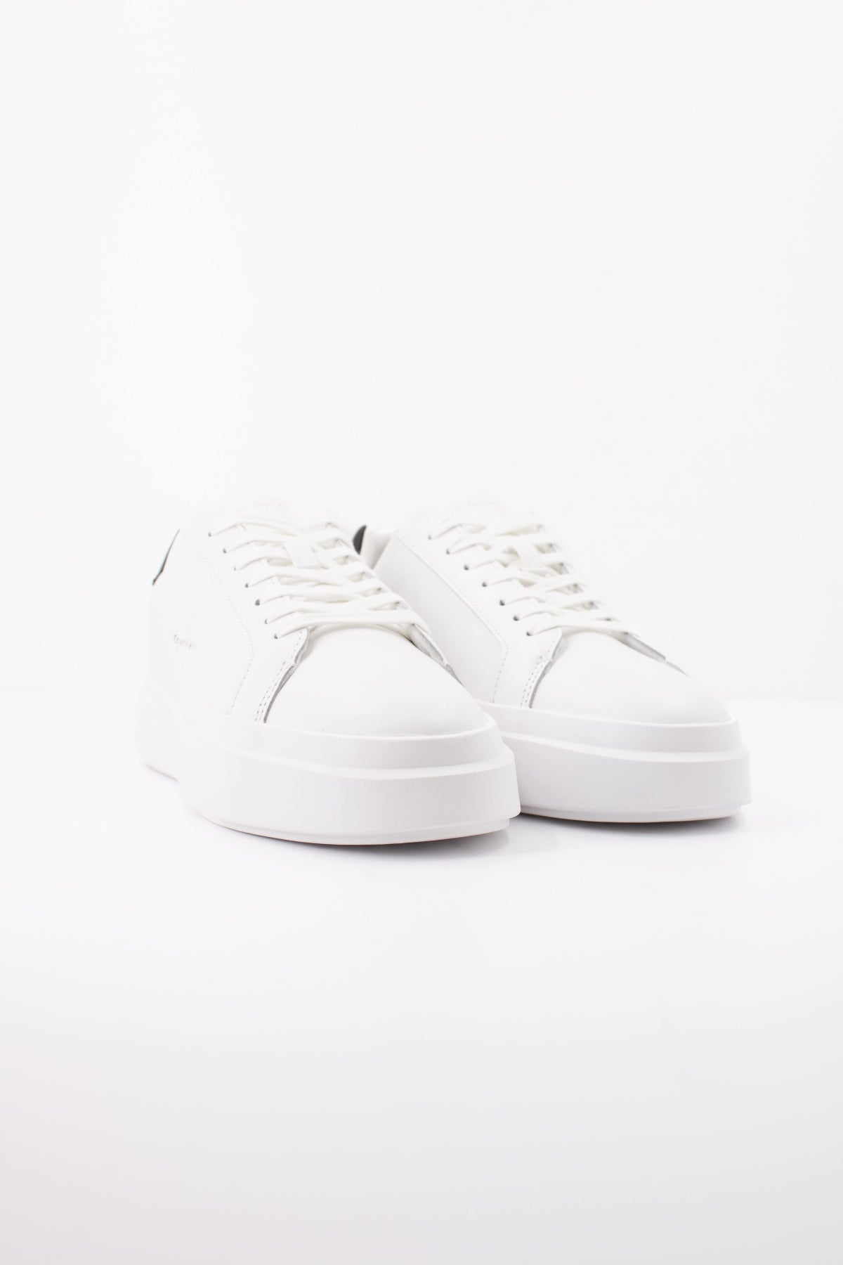 CALVIN KLEIN YMYM en color BLANCO  (2)