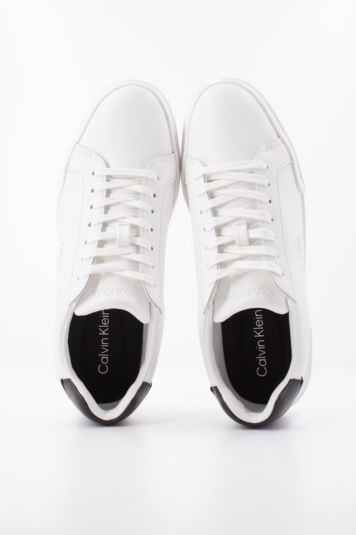 CALVIN KLEIN YMYM en color BLANCO  (3)