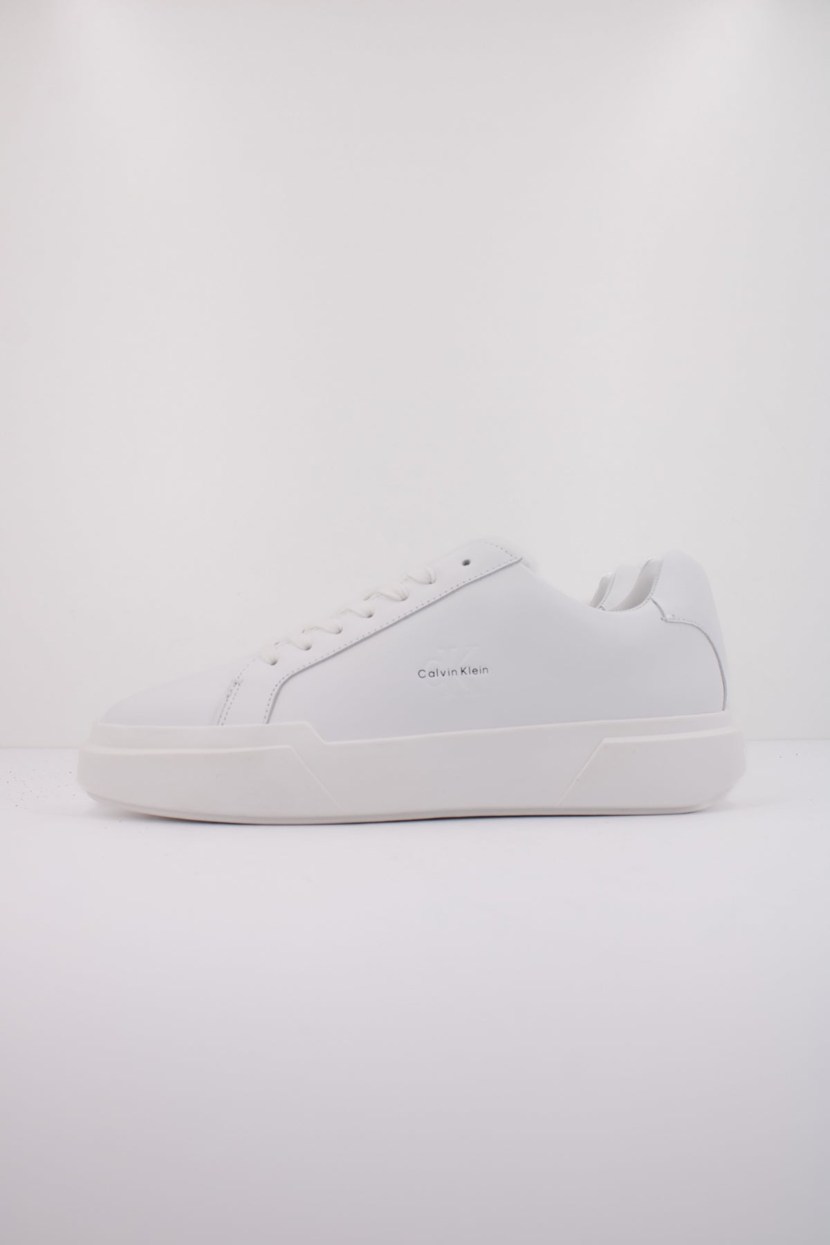 CALVIN KLEIN CHUNKY CUPSOLE LACEUP LT en color BLANCO  (1)