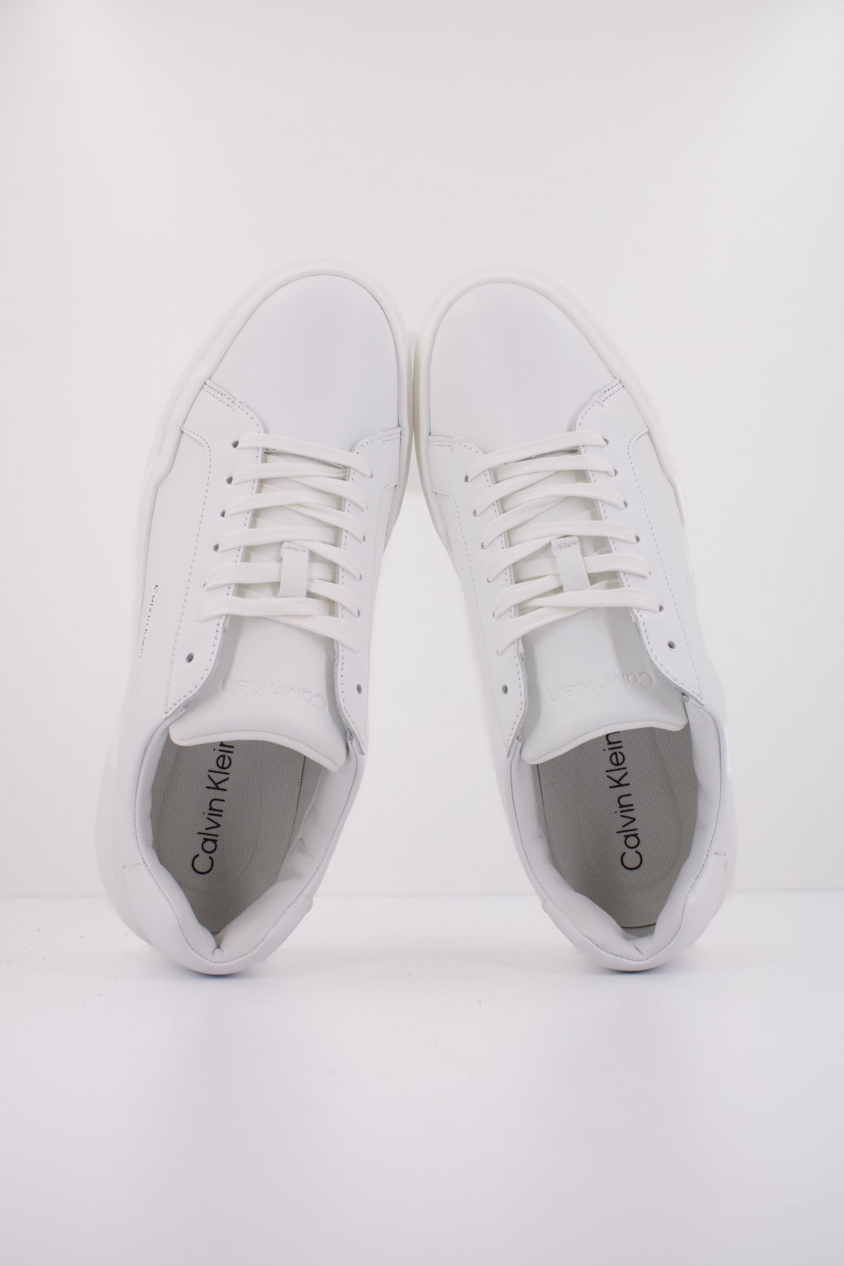 CALVIN KLEIN CHUNKY CUPSOLE LACEUP LT en color BLANCO  (3)