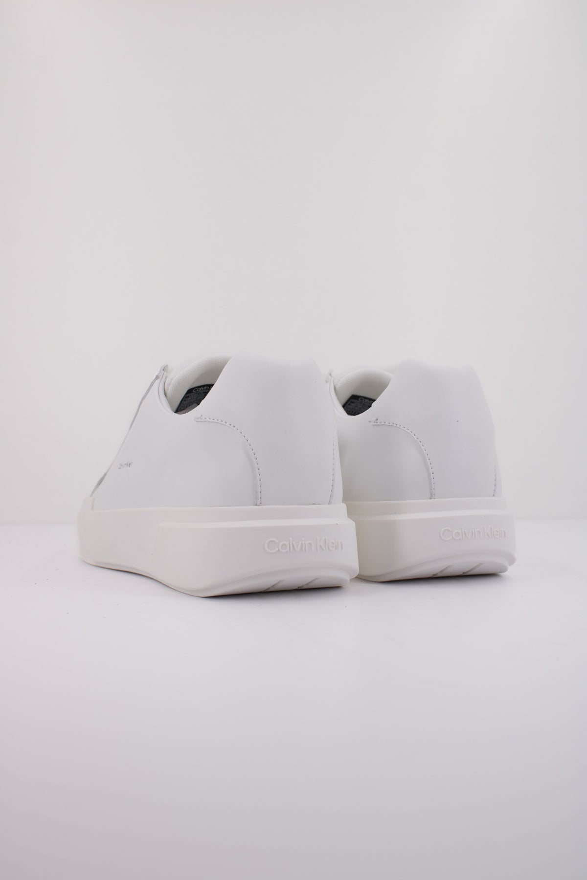 CALVIN KLEIN CHUNKY CUPSOLE LACEUP LT en color BLANCO  (4)