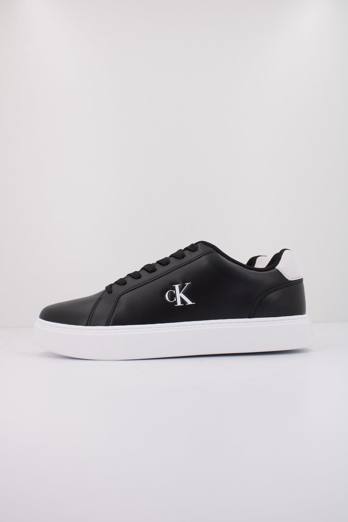 CALVIN KLEIN CLASSIC CUPSOLE LACEUP L en color NEGRO  (1)
