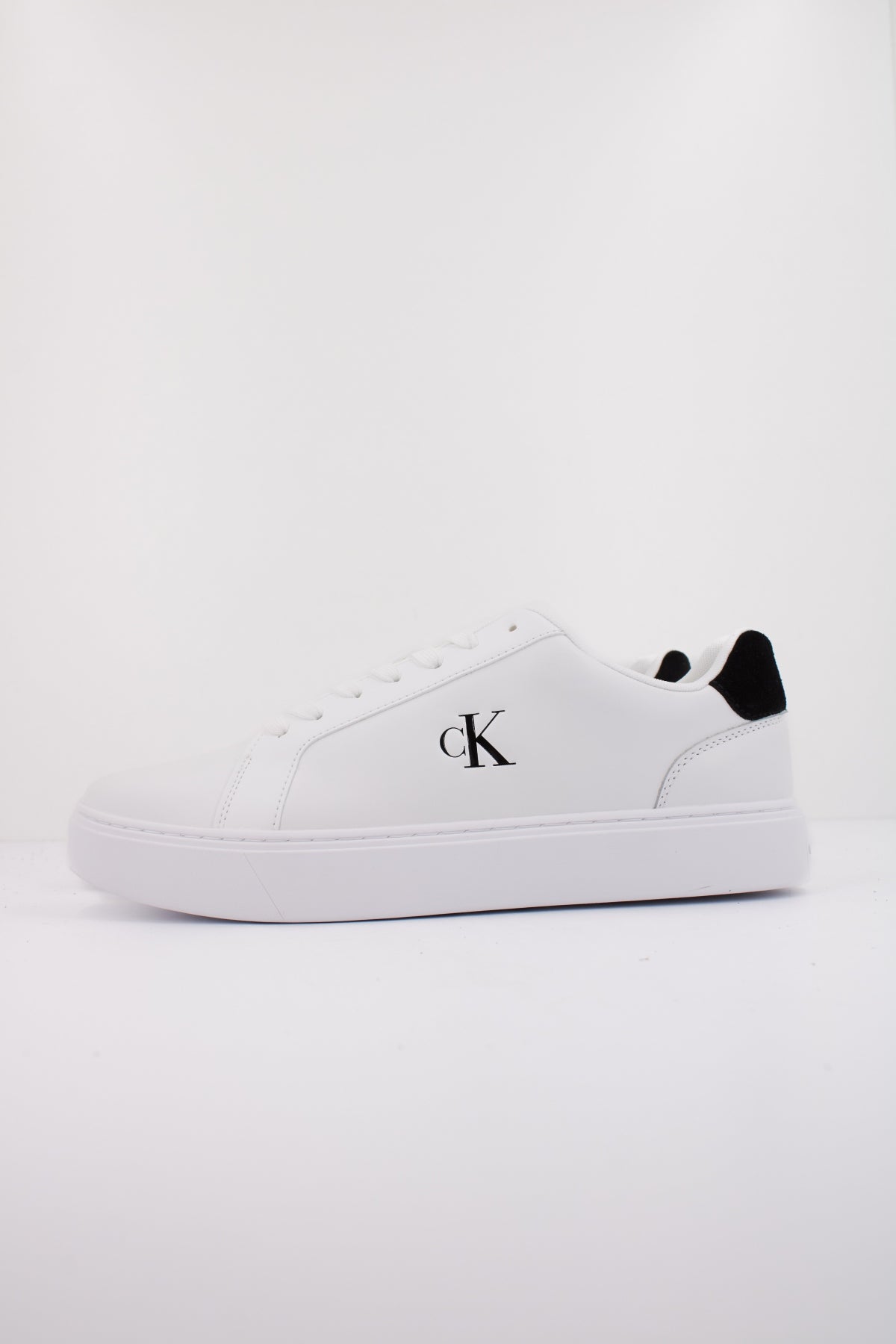 CALVIN KLEIN CLASSIC CUPSOLE LACEUP en color BLANCO  (1)