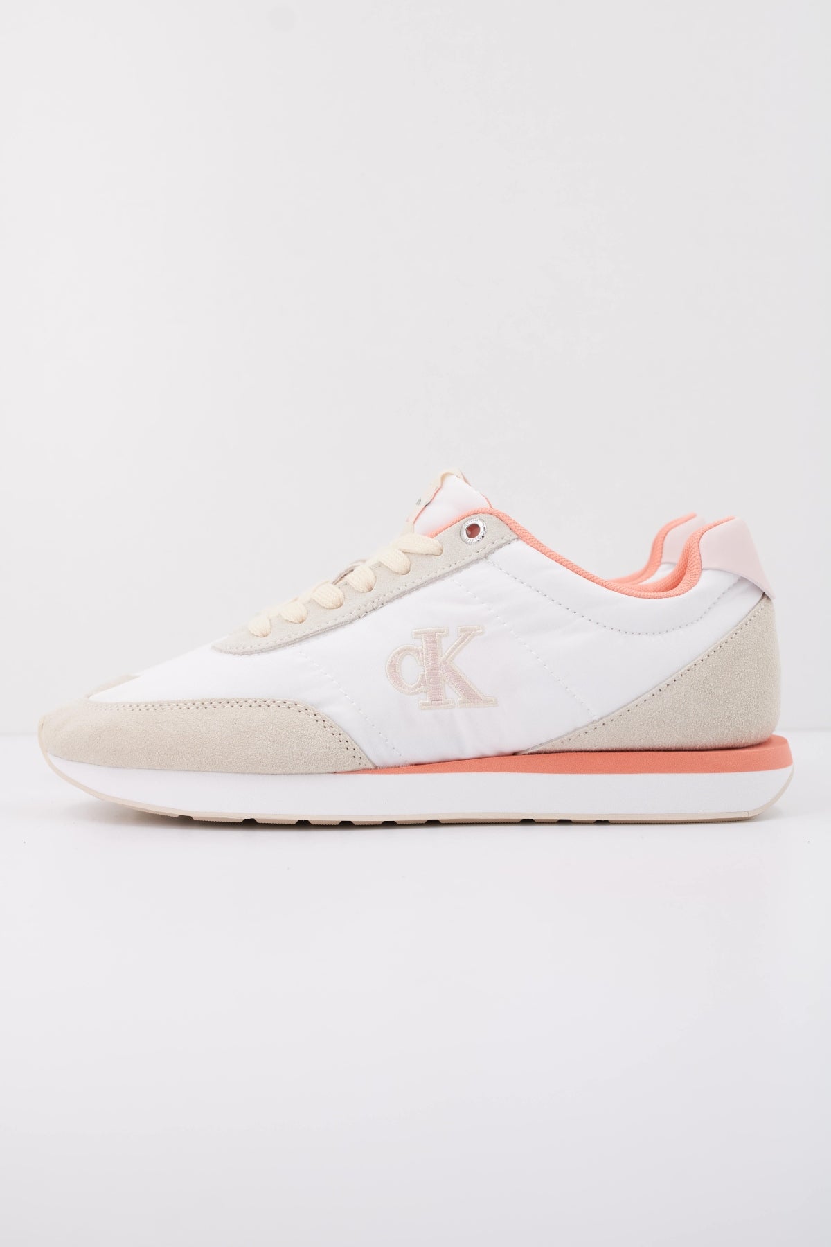 CALVIN KLEIN RETRO RUNNER LACE UP NY en color BEIS  (1)