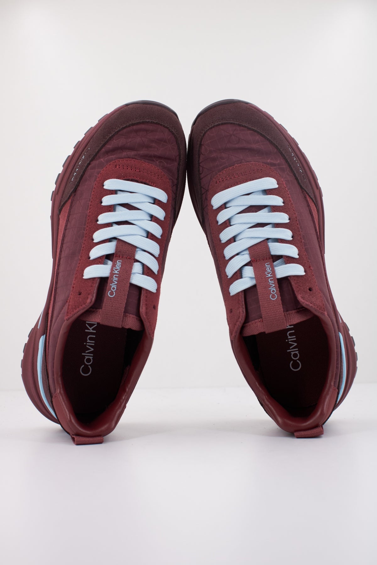 CALVIN KLEIN  HIKE RUNNER CASUAL NY-SU en color BURDEOS  (3)
