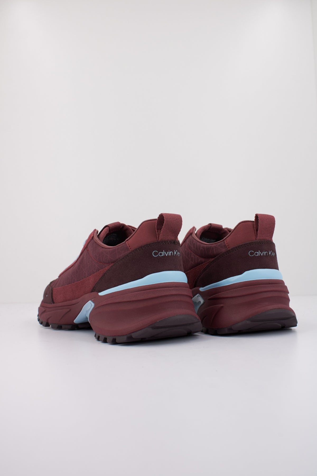 CALVIN KLEIN  HIKE RUNNER CASUAL NY-SU en color BURDEOS  (4)