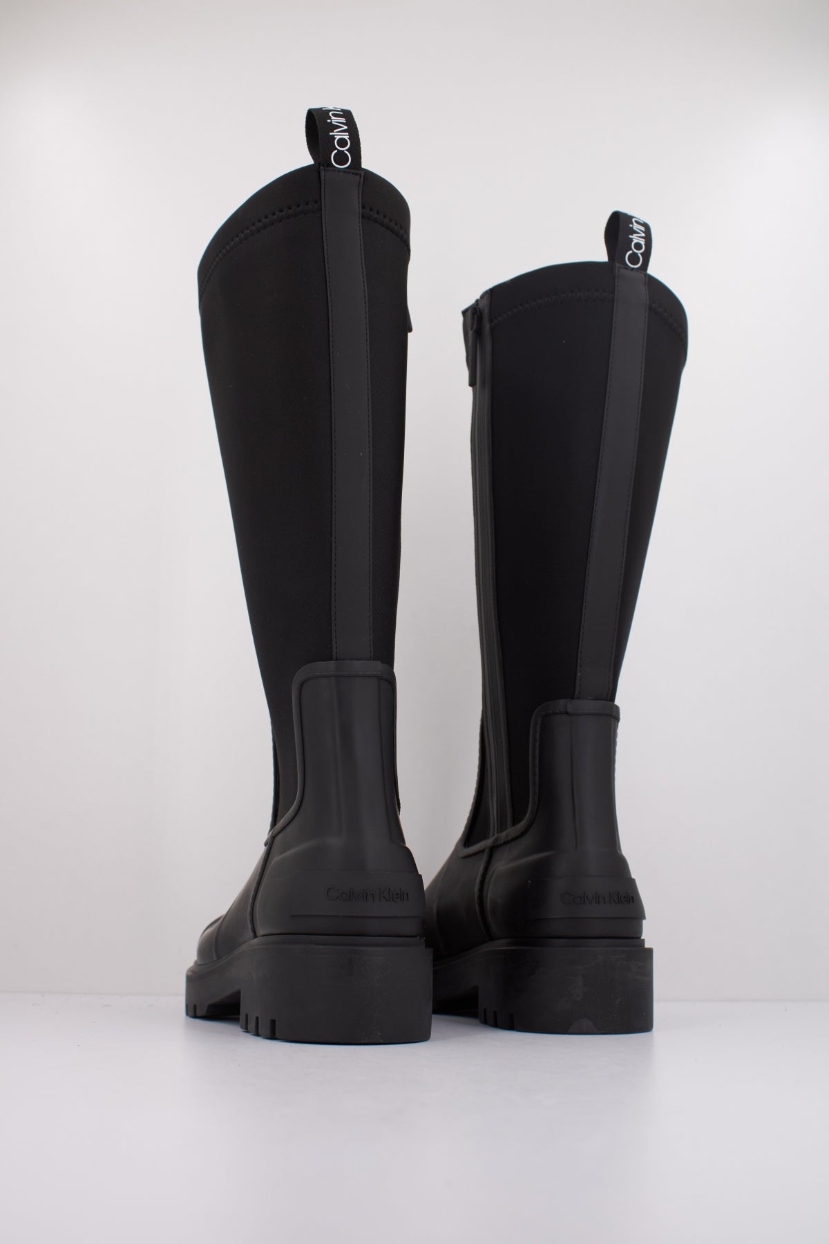 CALVIN KLEIN HIGH RAINBOOT NEOPRENE en color NEGRO  (4)