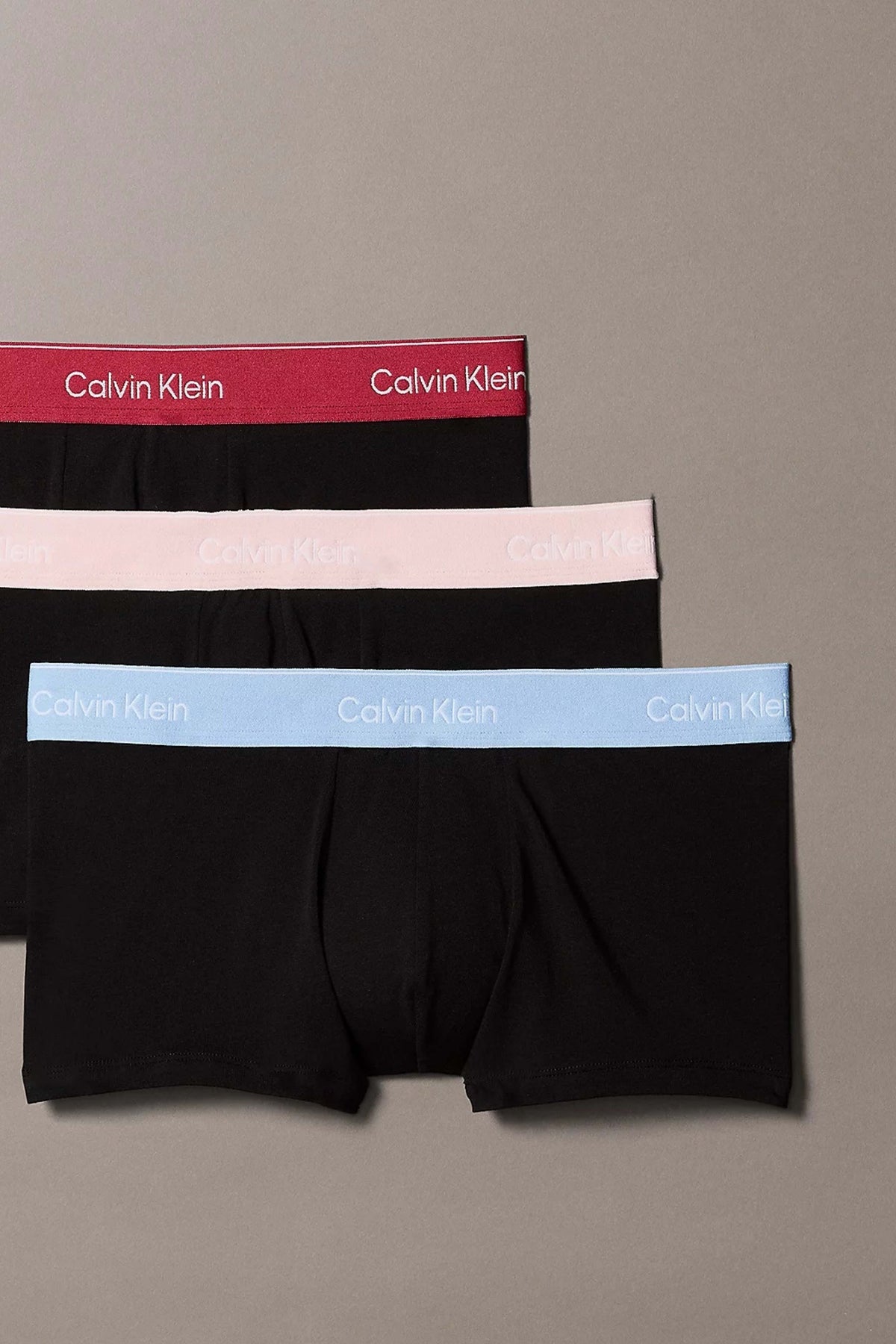 CALVIN KLEIN LOW RISE TRUNK PK en color NEGRO  (2)