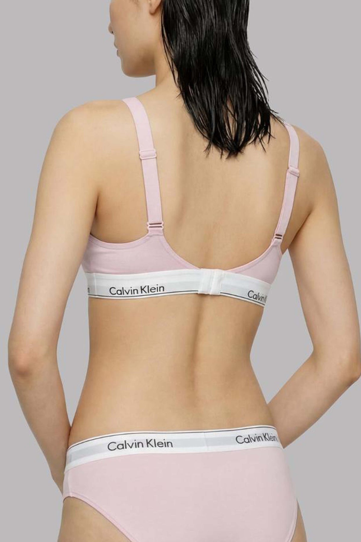 CALVIN KLEIN LIFT BRALETTE ICON COTTON MODAL en color ROSA  (2)