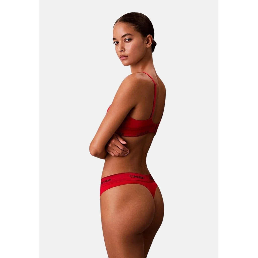 CALVIN KLEIN LVQF en color ROJO  (5)
