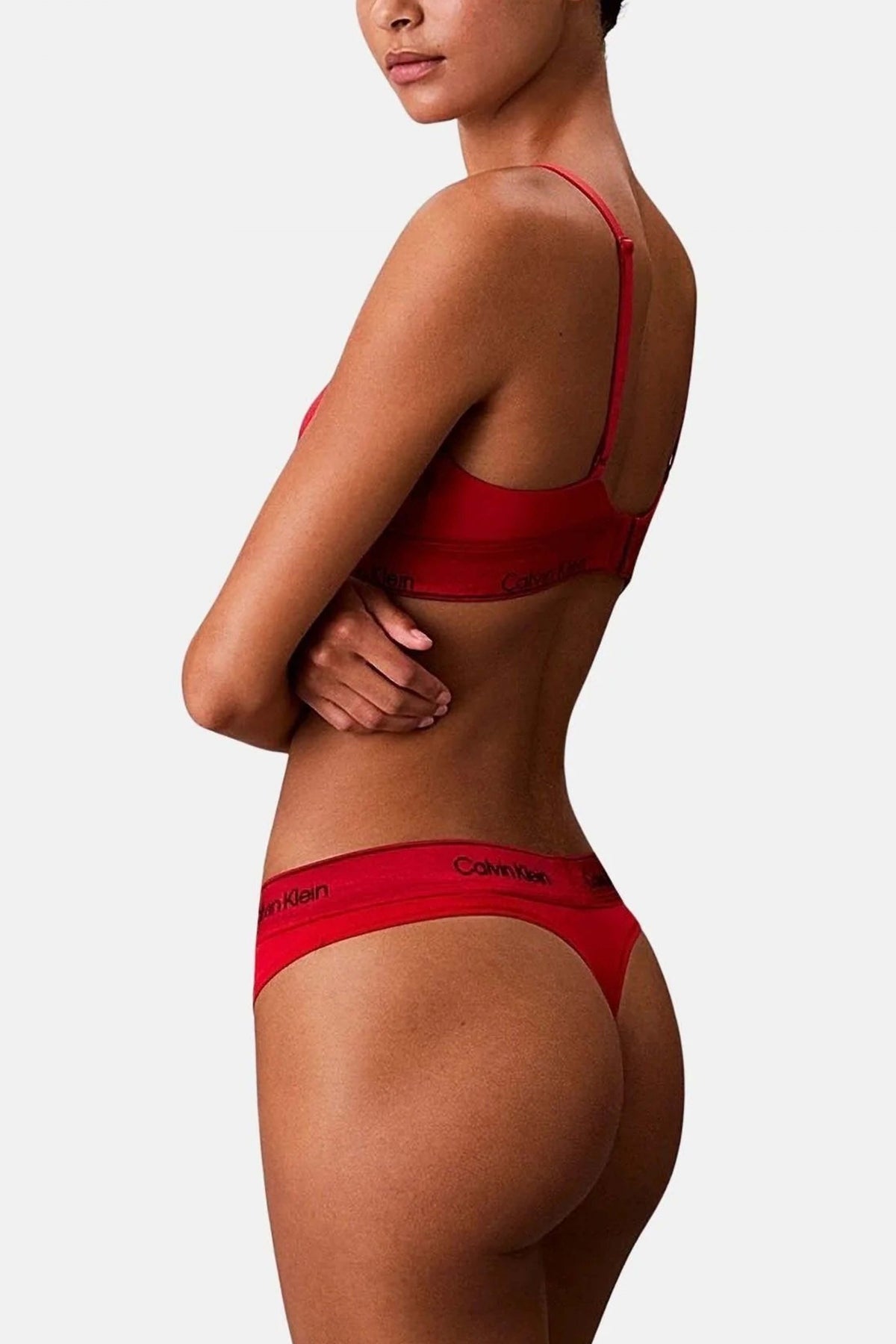 CALVIN KLEIN LVQF en color ROJO  (1)
