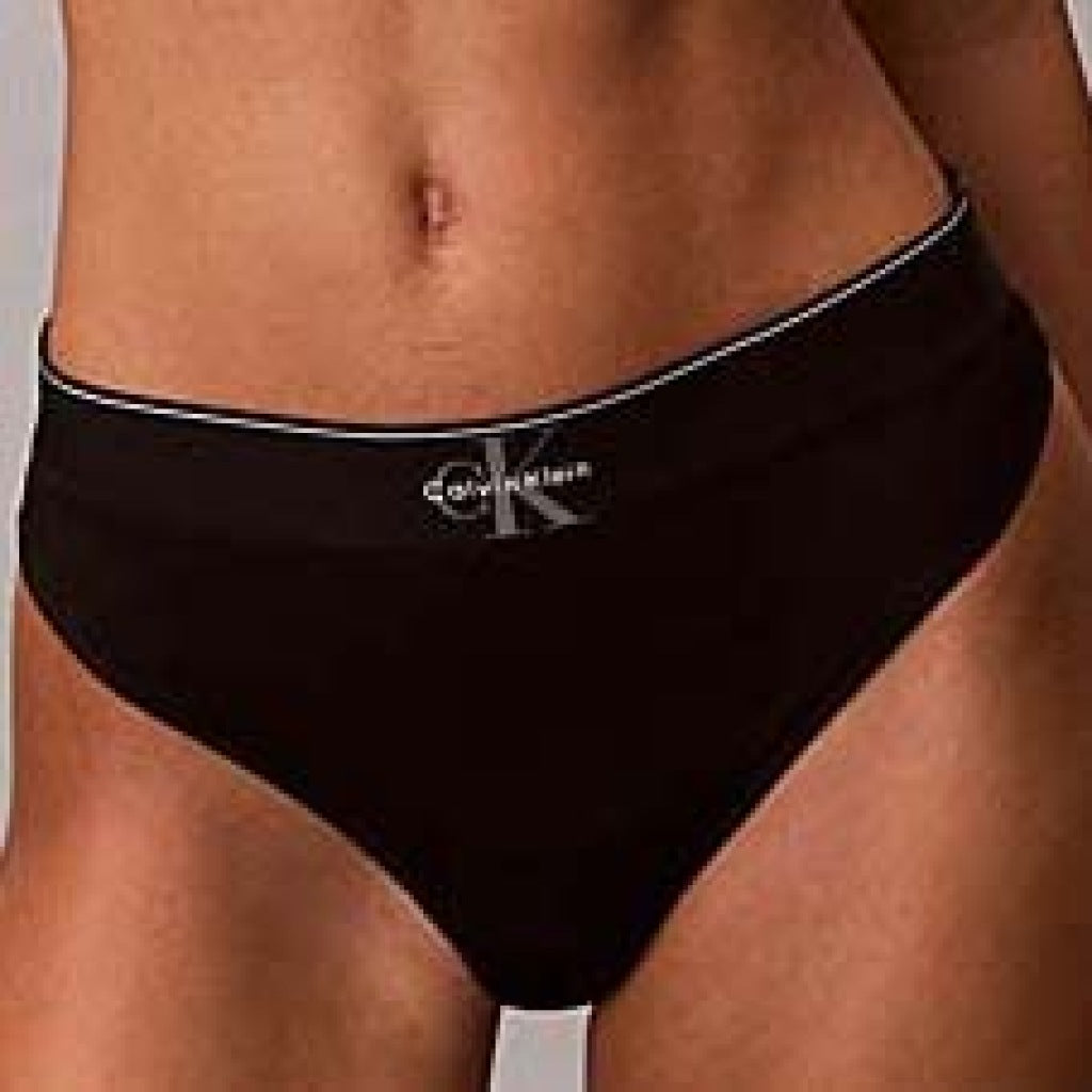 CALVIN KLEIN THONG en color NEGRO  (6)