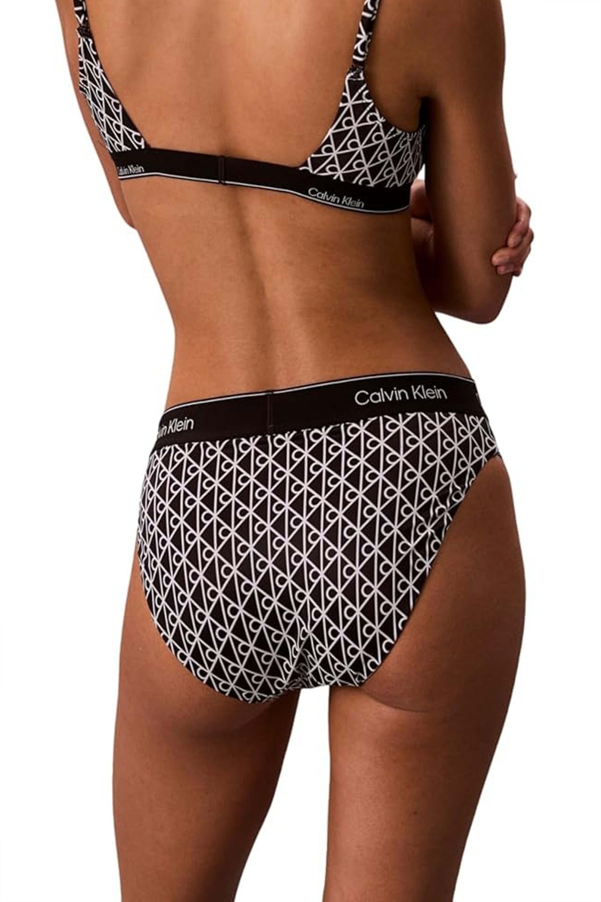 CALVIN KLEIN LVQ en color NEGRO  (3)